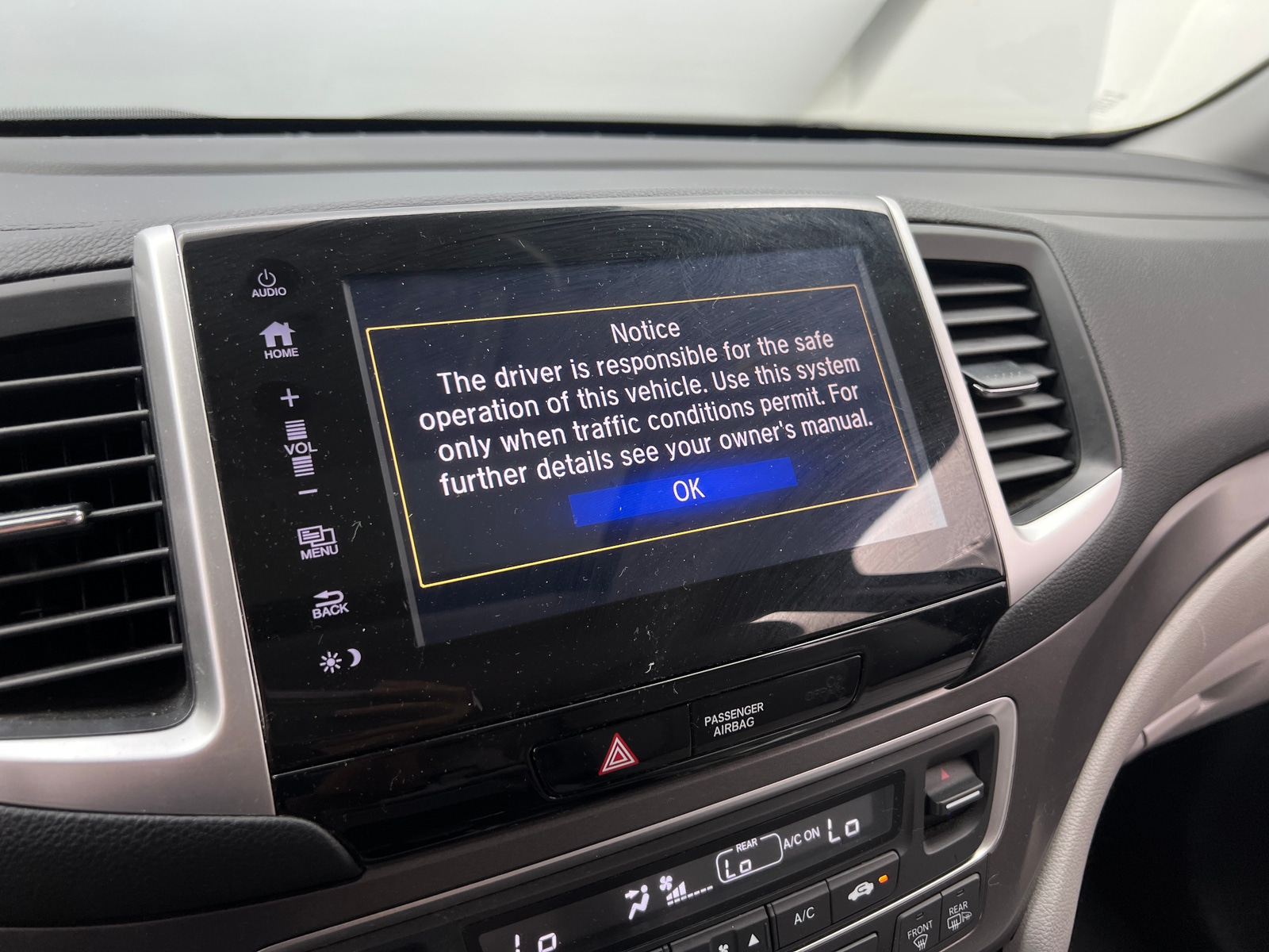 Thumbnail: 2017 Honda Pilot - 3