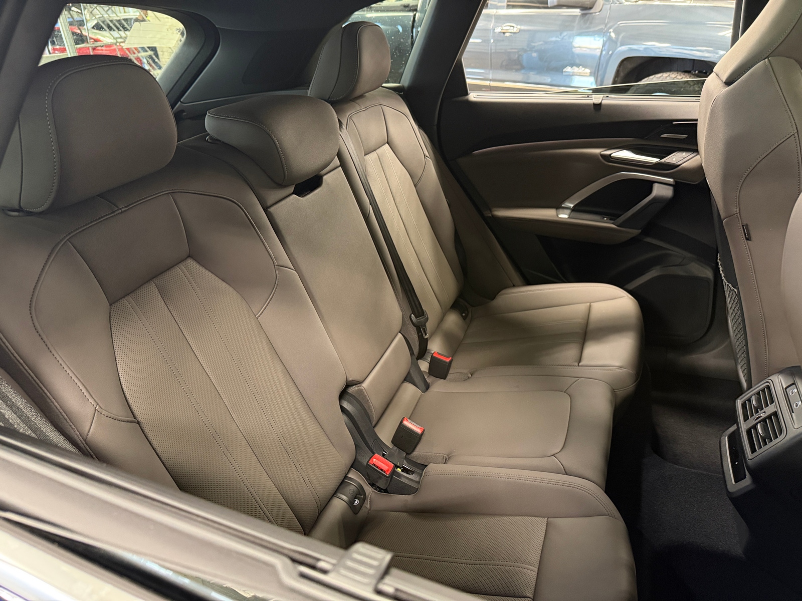 Thumbnail: 2025 Audi Q5 - 5