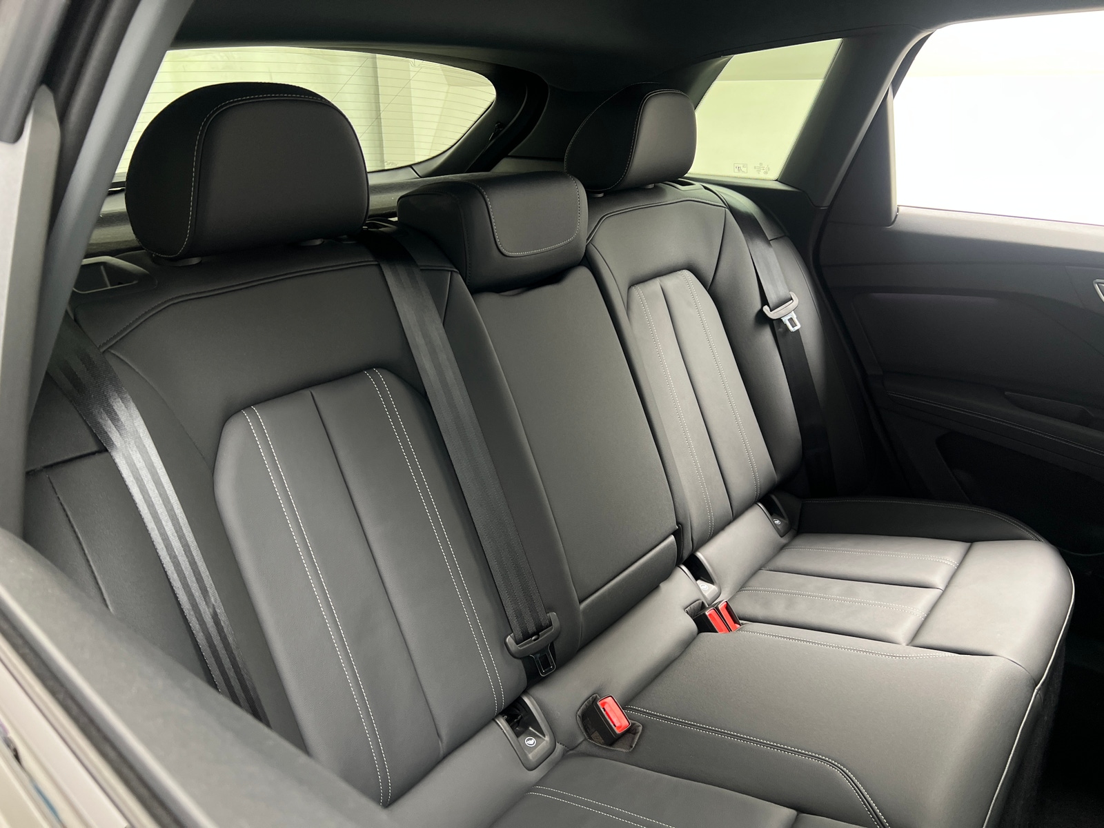 Thumbnail: 2024 Audi Q4 e-tron - 5