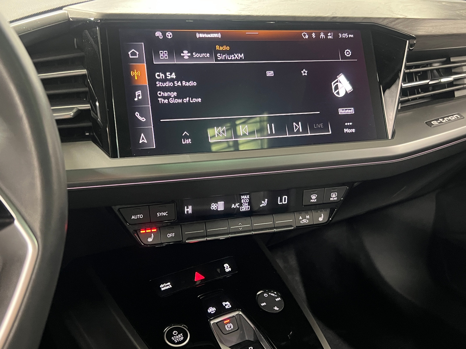 Thumbnail: 2024 Audi Q4 e-tron - 3