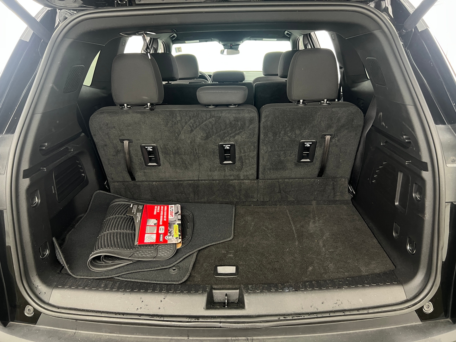 Thumbnail: 2025 GMC Acadia - 7