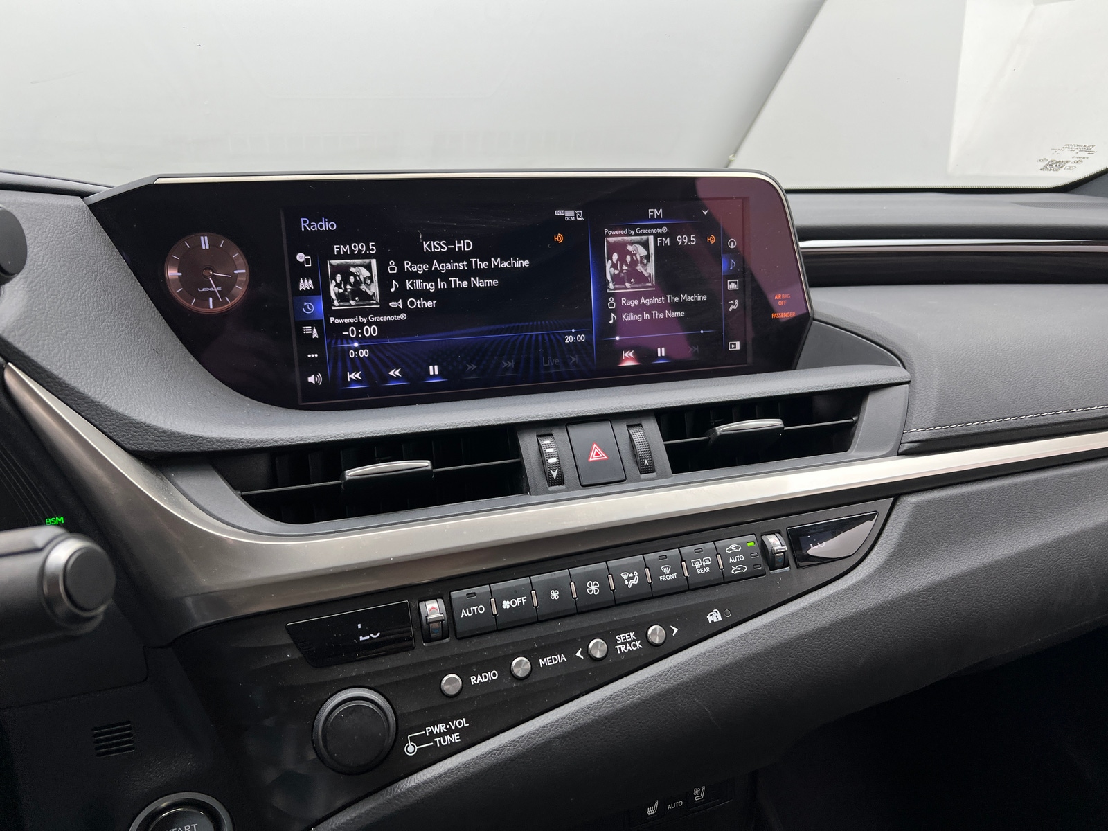 Thumbnail: 2020 Lexus ES - 3