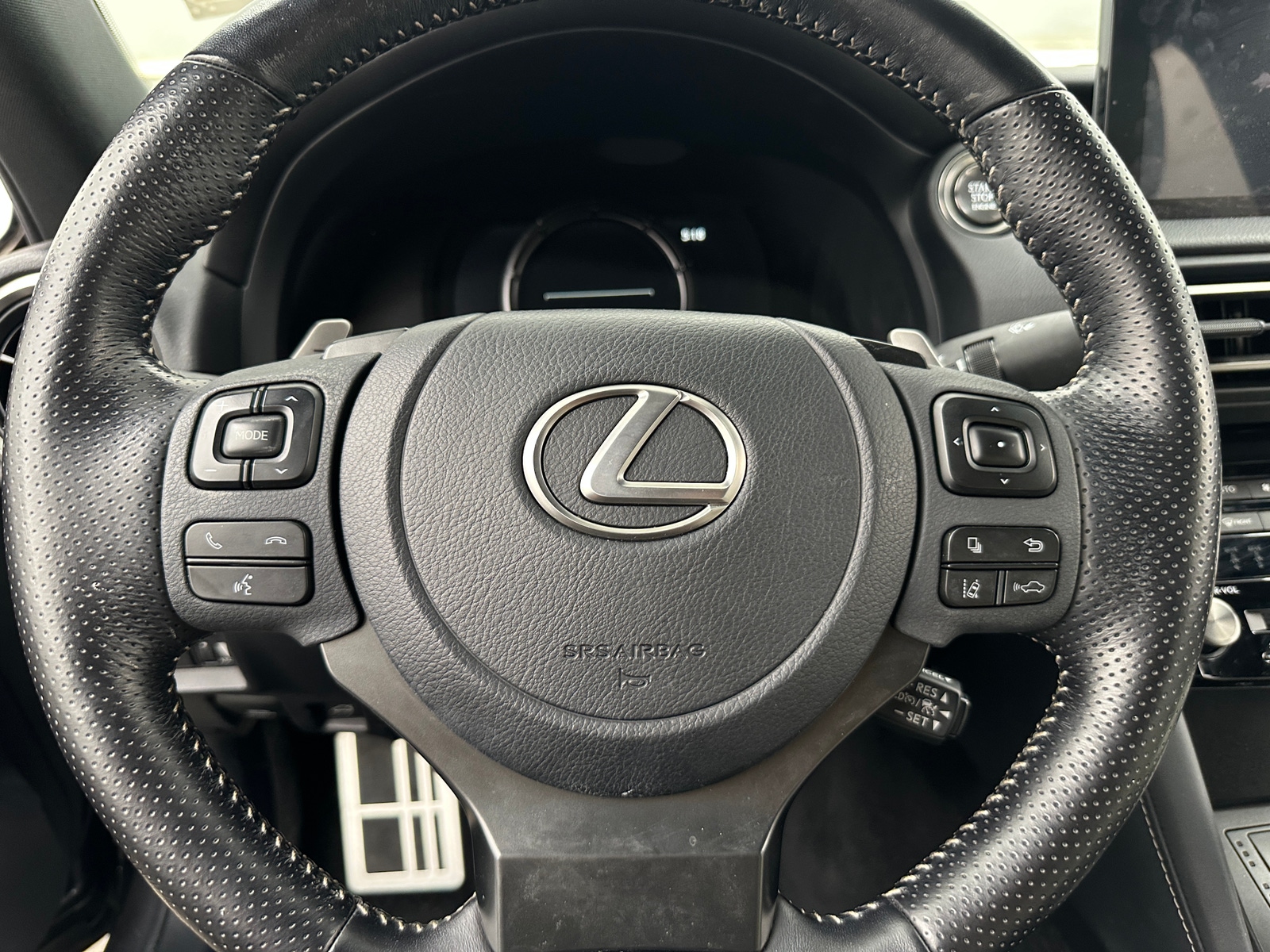 Thumbnail: 2022 Lexus IS - 4