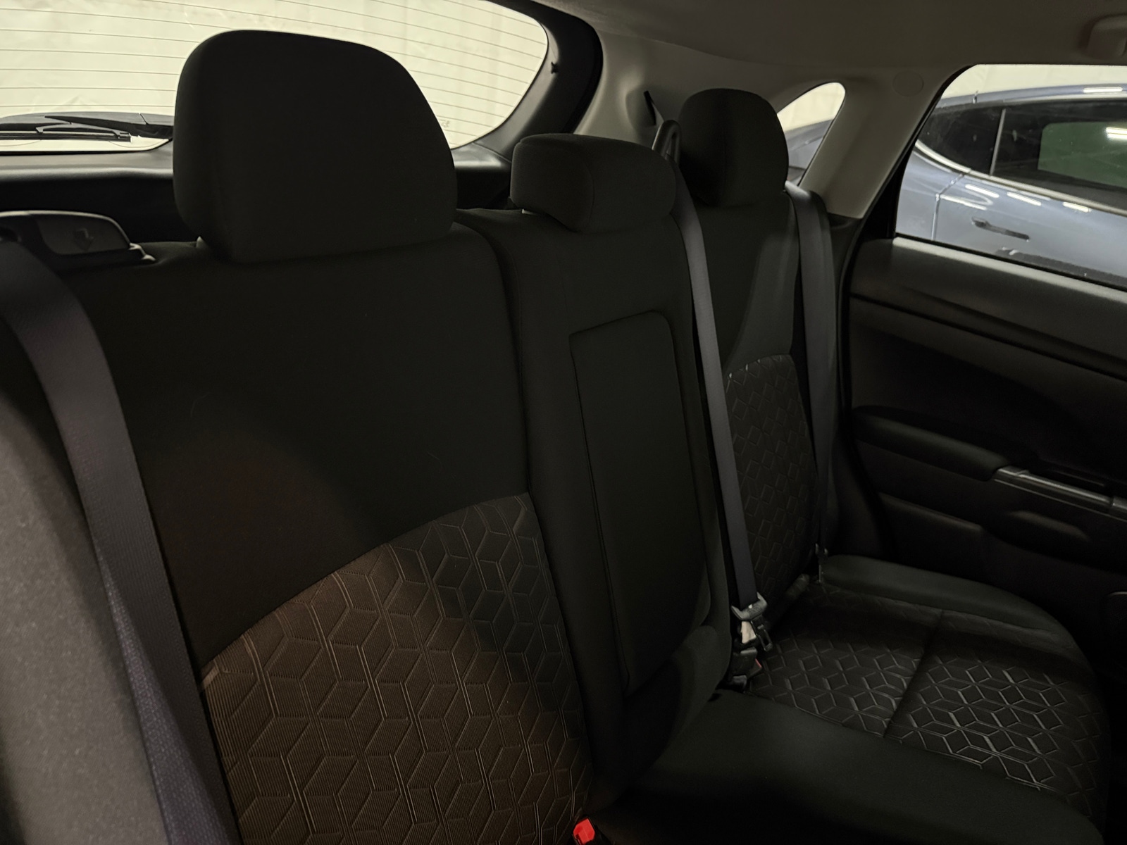 Thumbnail: 2024 Mitsubishi Outlander Sport - 6