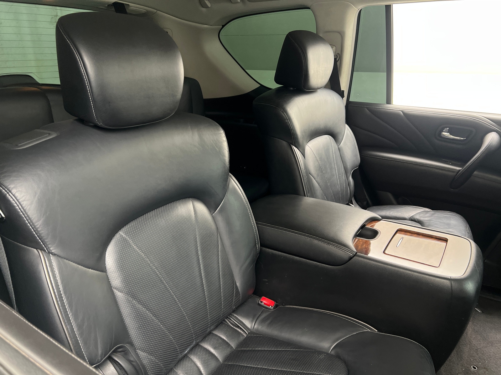 Thumbnail: 2016 INFINITI QX80 - 5