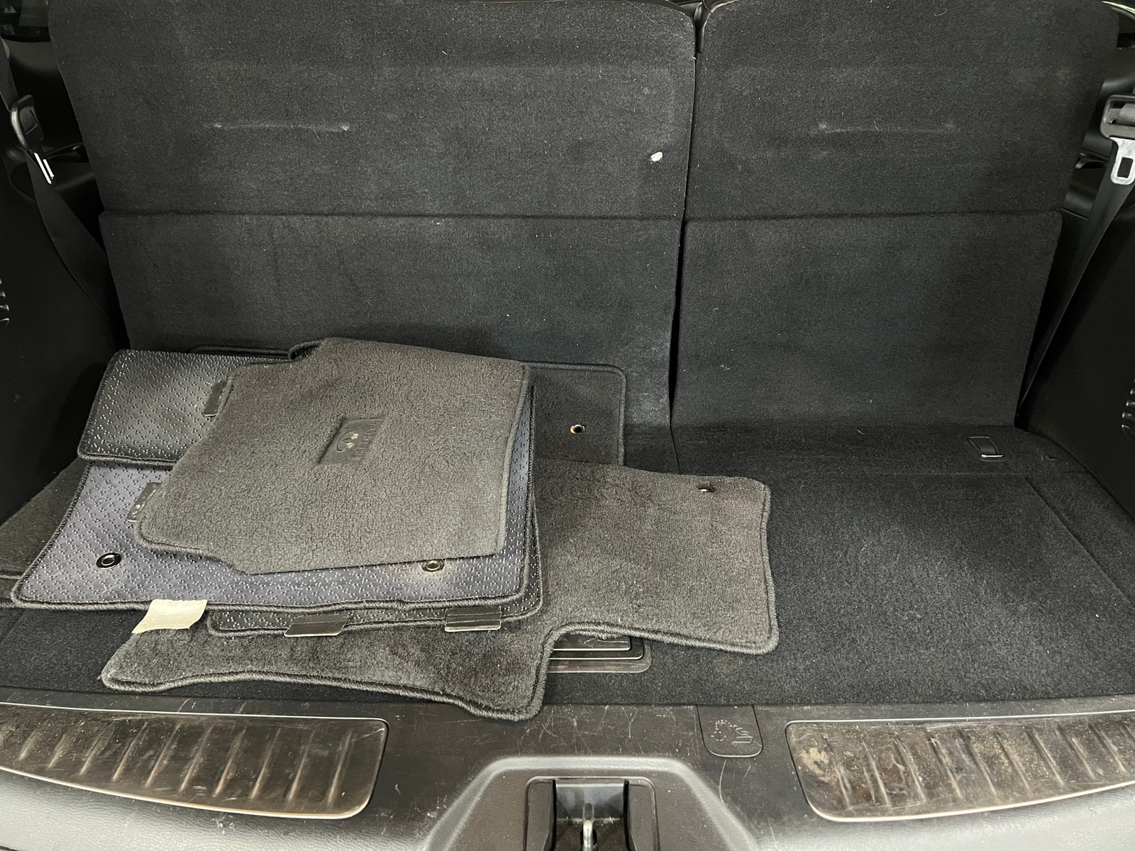 Thumbnail: 2016 INFINITI QX80 - 6