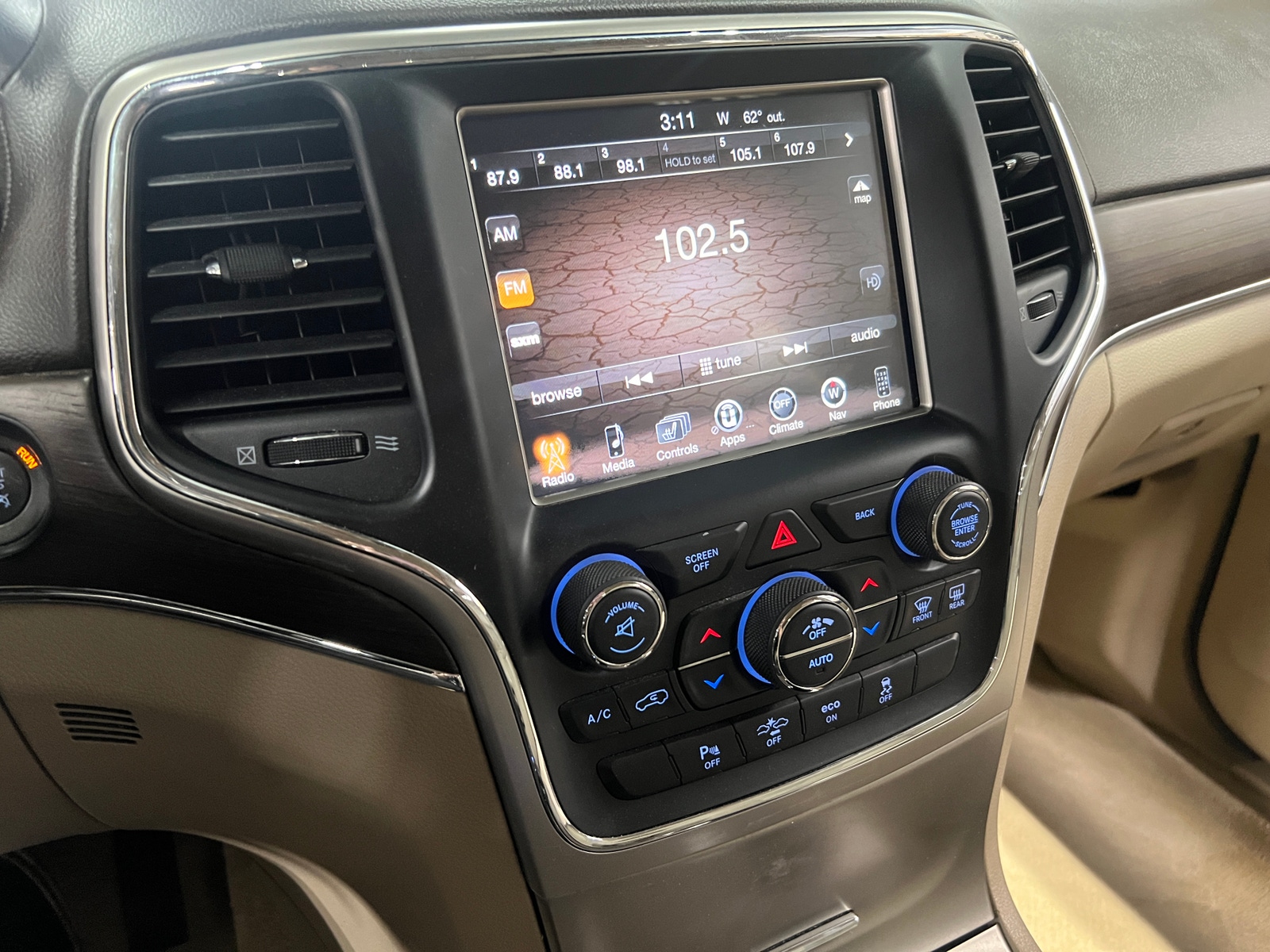 Thumbnail: 2014 Jeep Grand Cherokee - 4