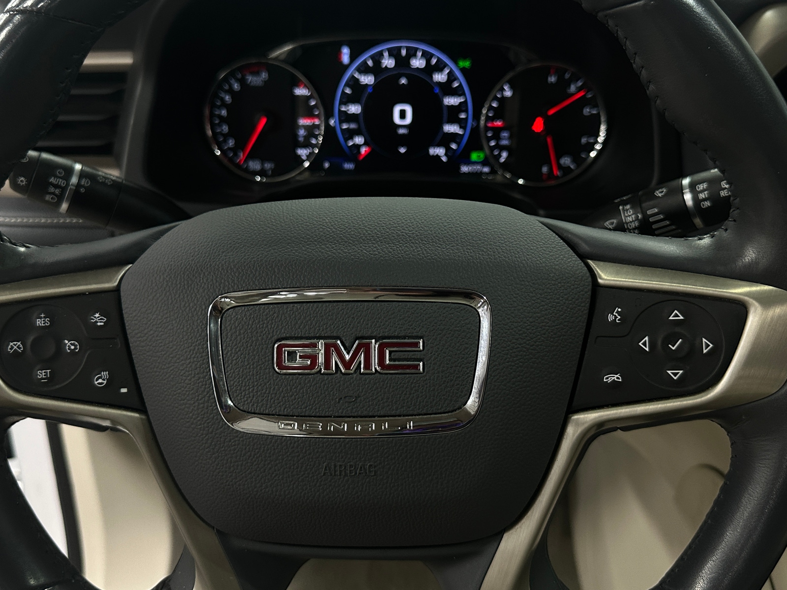 Thumbnail: 2022 GMC Acadia - 4