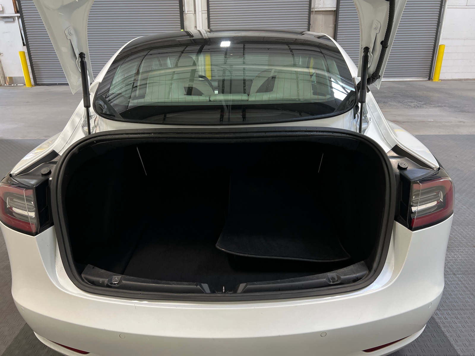 Thumbnail: 2018 Tesla Model 3 - 6