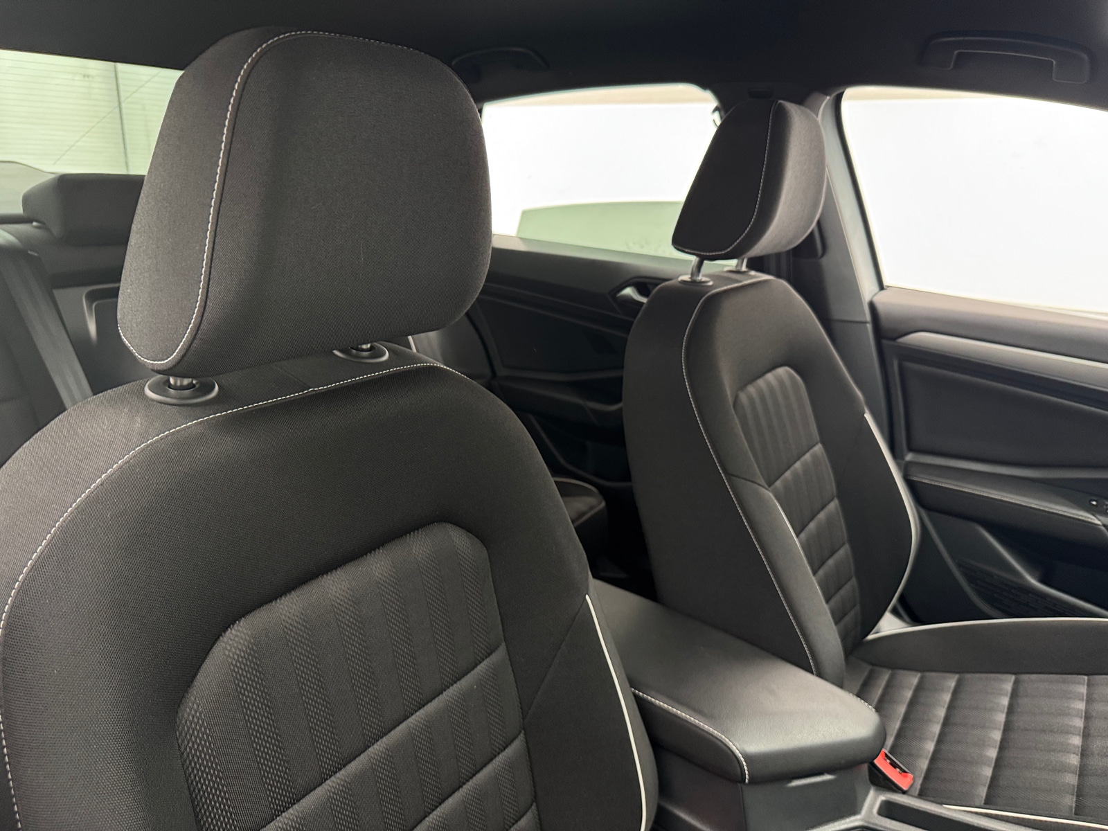 Thumbnail: 2023 Volkswagen Jetta - 2