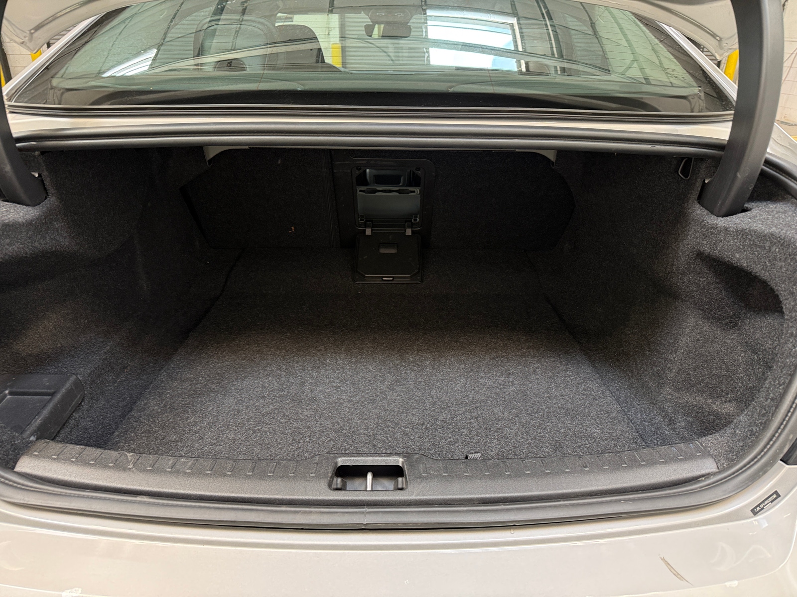 Thumbnail: 2024 Volvo S60 - 6