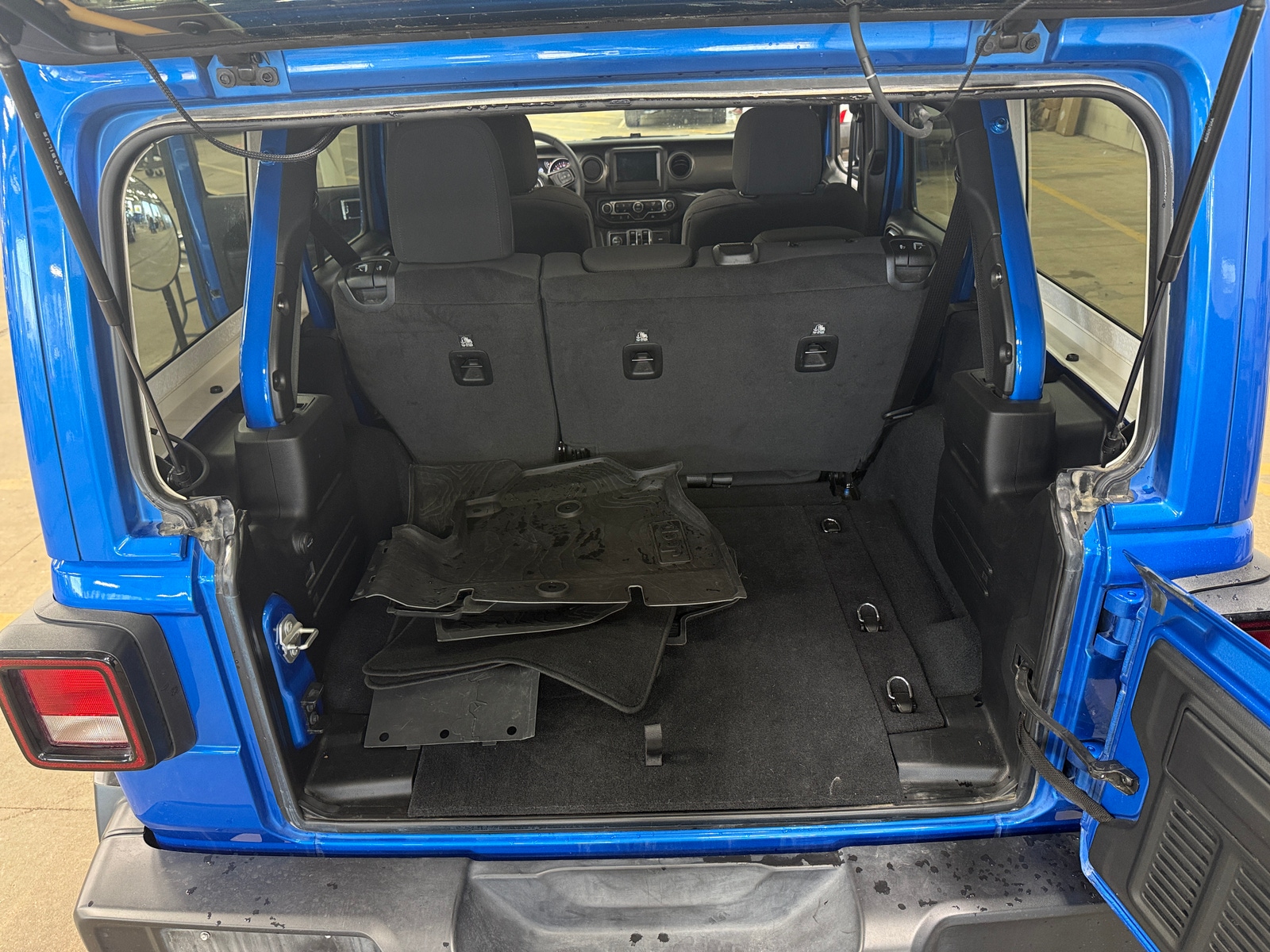 Thumbnail: 2023 Jeep Wrangler - 7