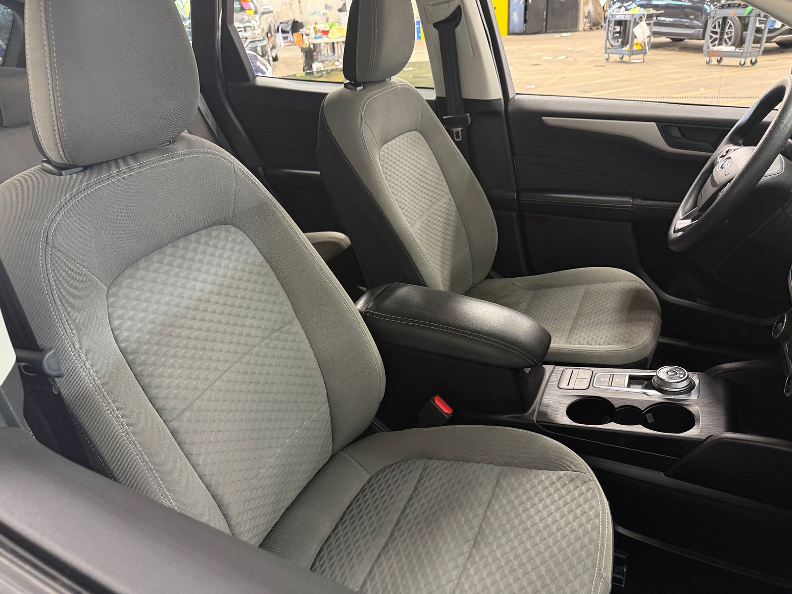 Thumbnail: 2022 Ford Escape - 2