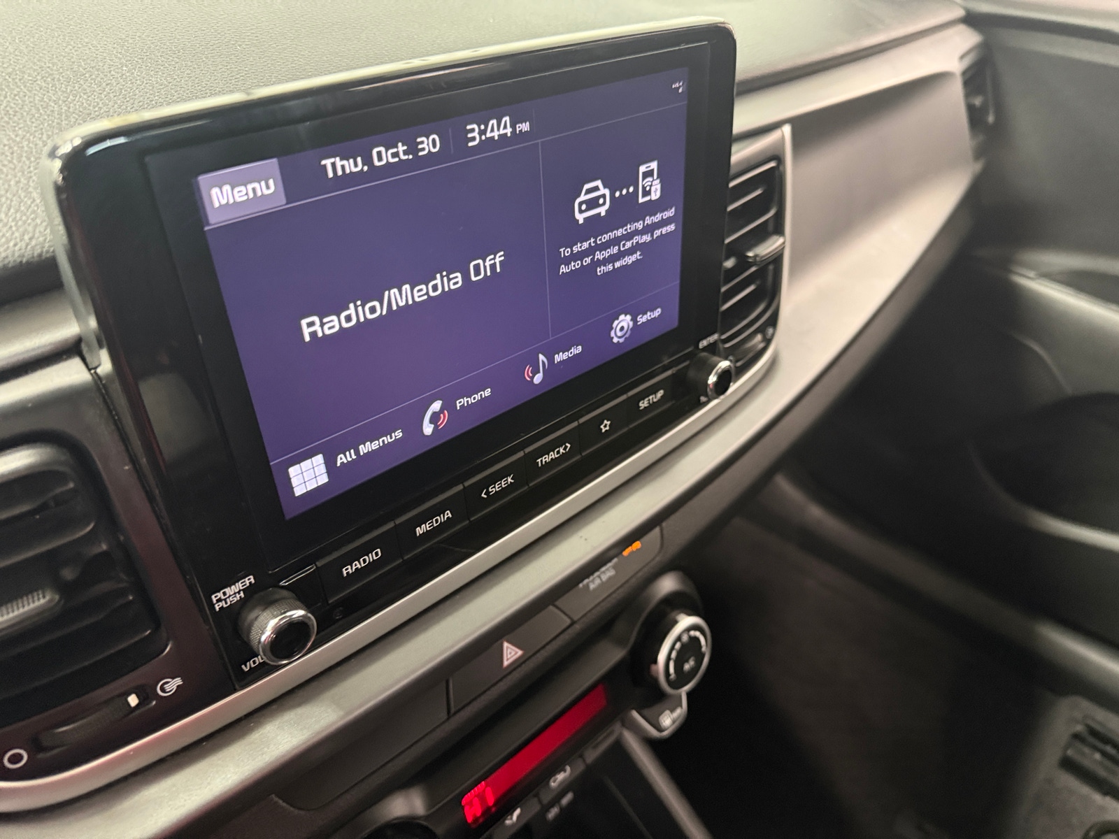 Thumbnail: 2023 Kia Rio - 4