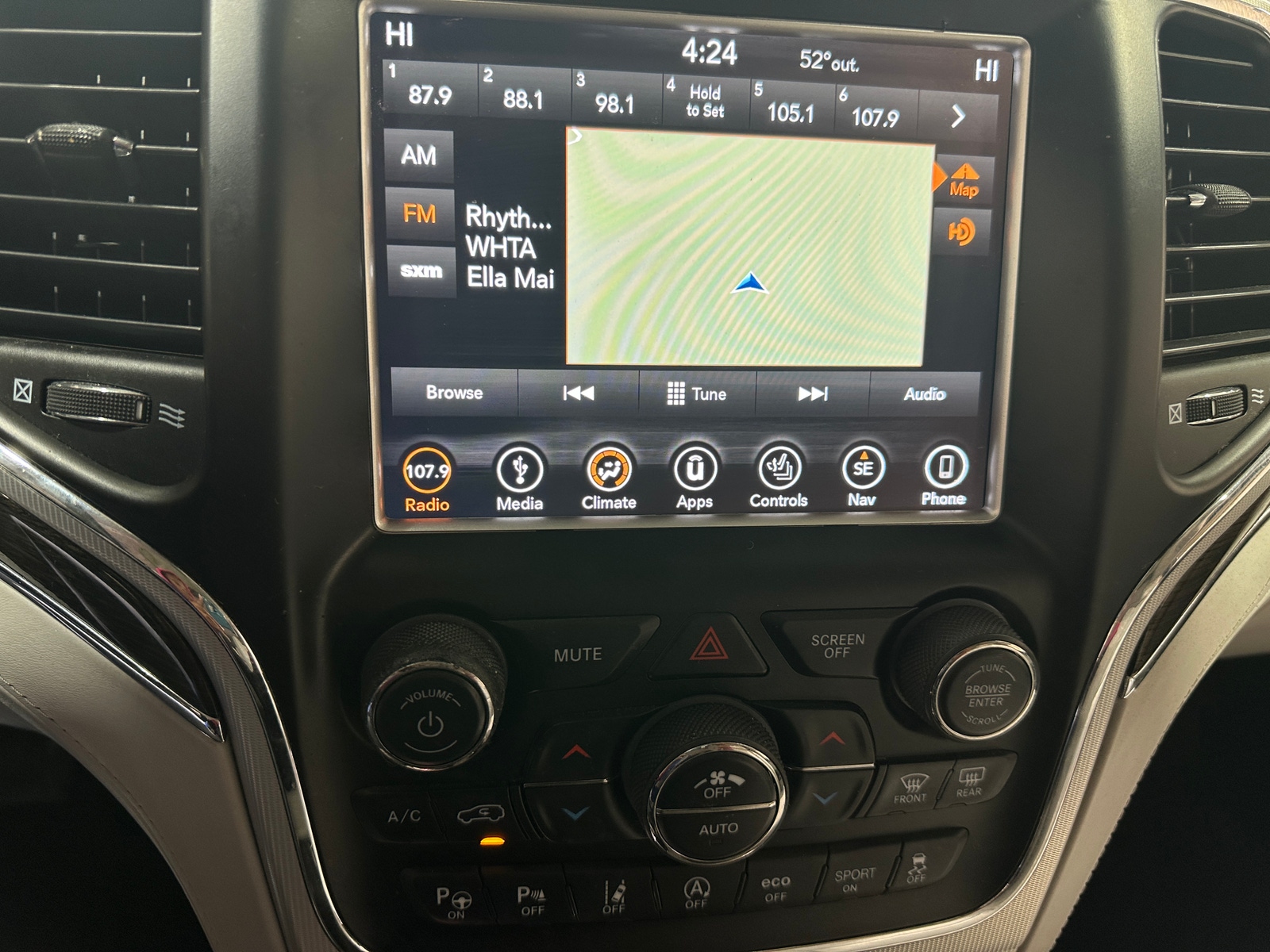 Thumbnail: 2018 Jeep Grand Cherokee - 3