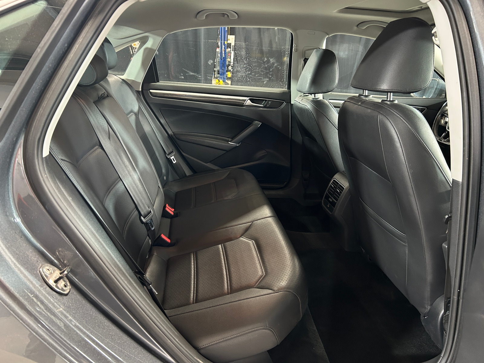 Thumbnail: 2016 Volkswagen Passat - 5