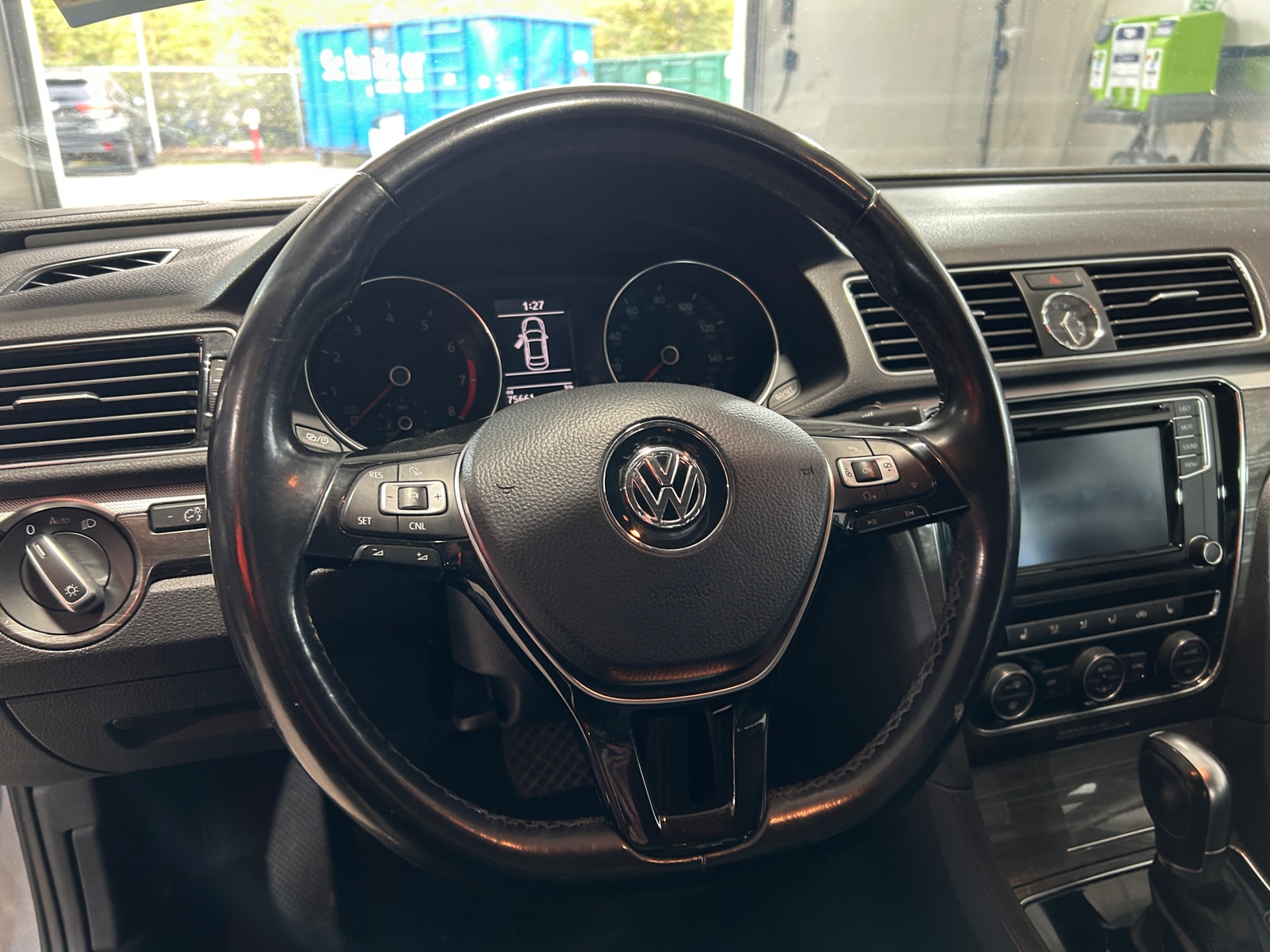 Thumbnail: 2016 Volkswagen Passat - 4