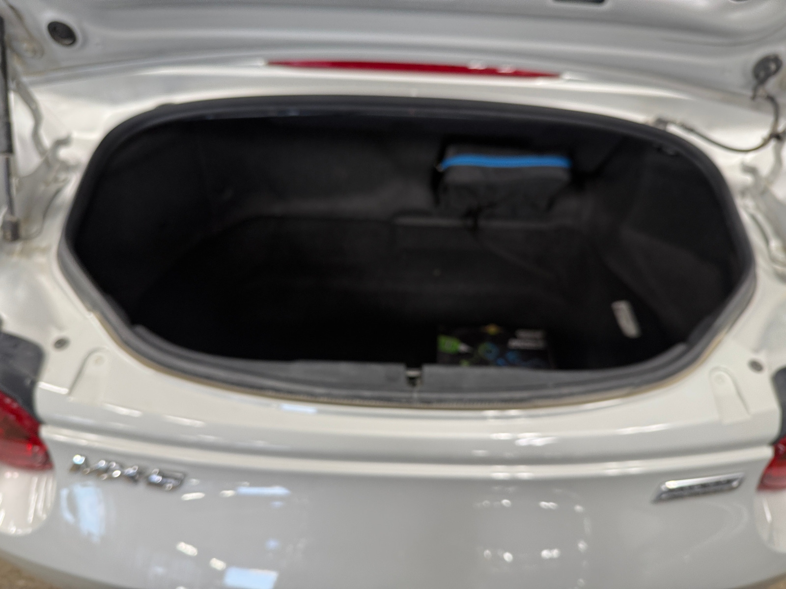 Thumbnail: 2018 Mazda MX-5 Miata - 4