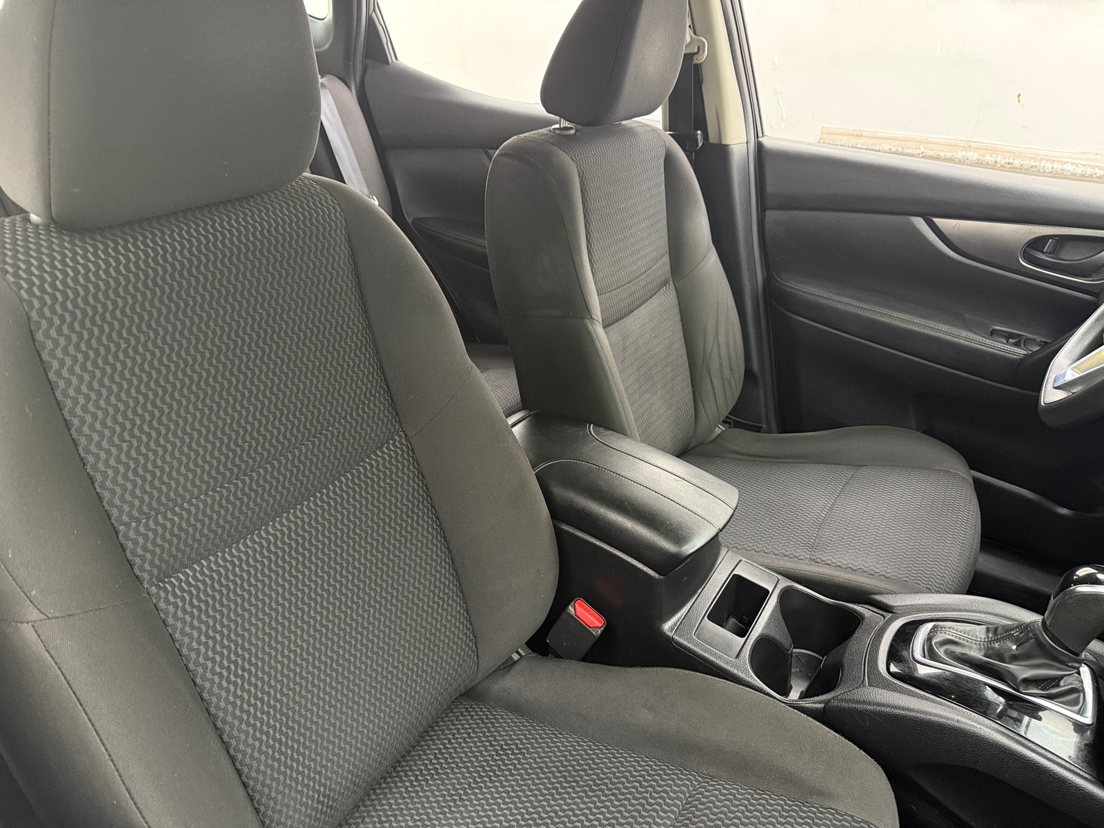 Thumbnail: 2018 Nissan Rogue Sport - 2