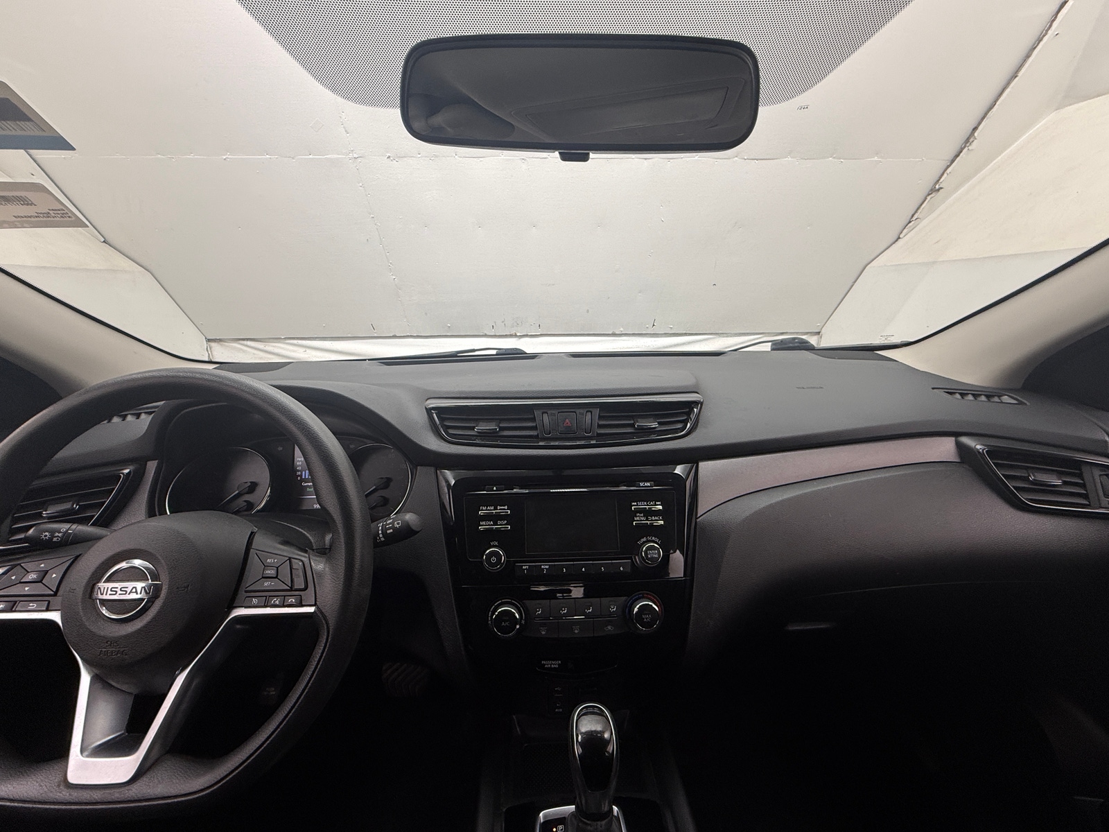 Thumbnail: 2018 Nissan Rogue Sport - 3