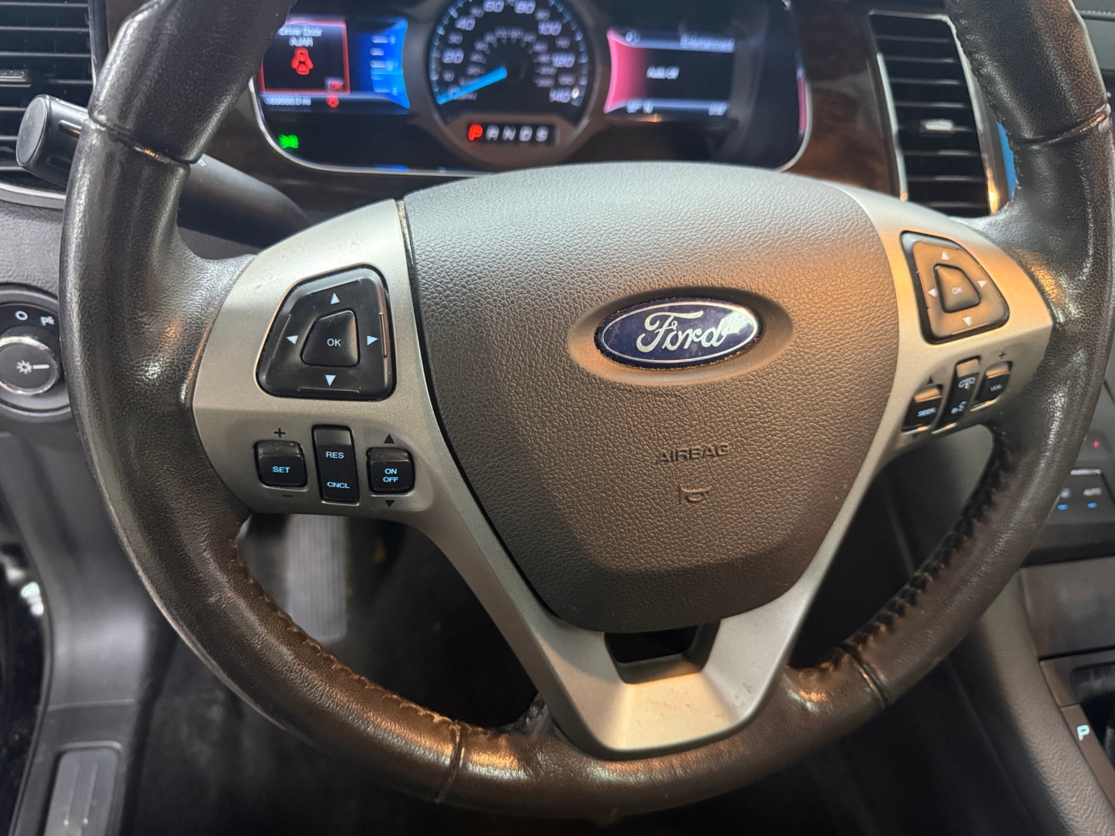 Thumbnail: 2016 Ford Taurus - 4