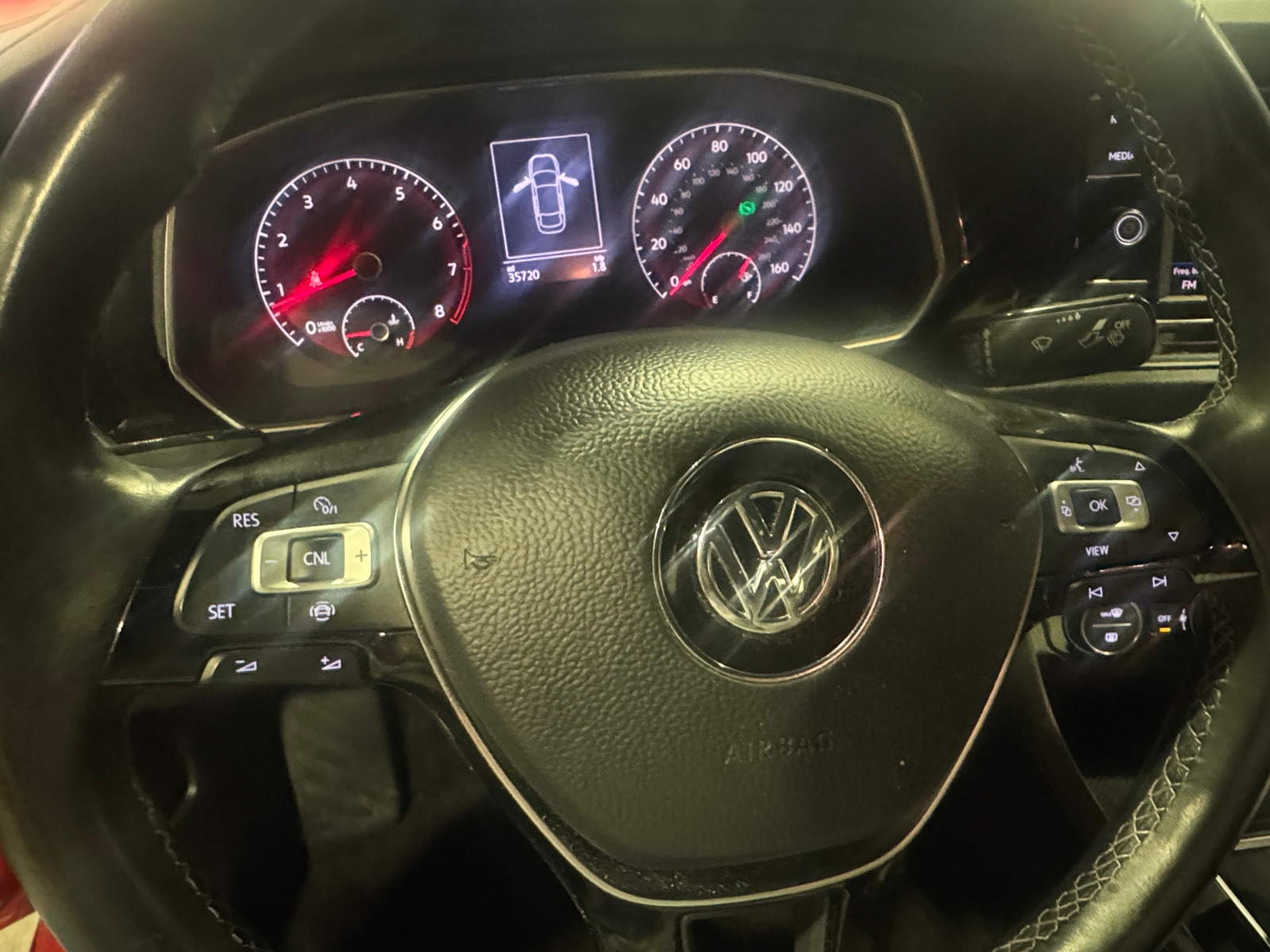 Thumbnail: 2019 Volkswagen Jetta - 4