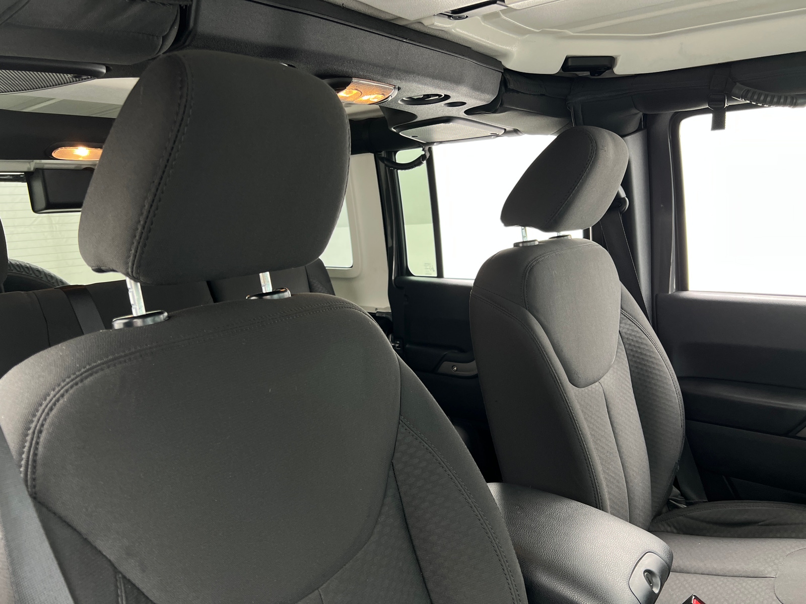 Thumbnail: 2016 Jeep Wrangler - 2