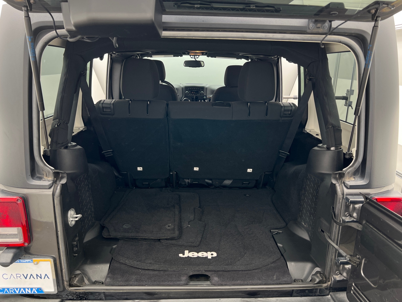 Thumbnail: 2016 Jeep Wrangler - 7