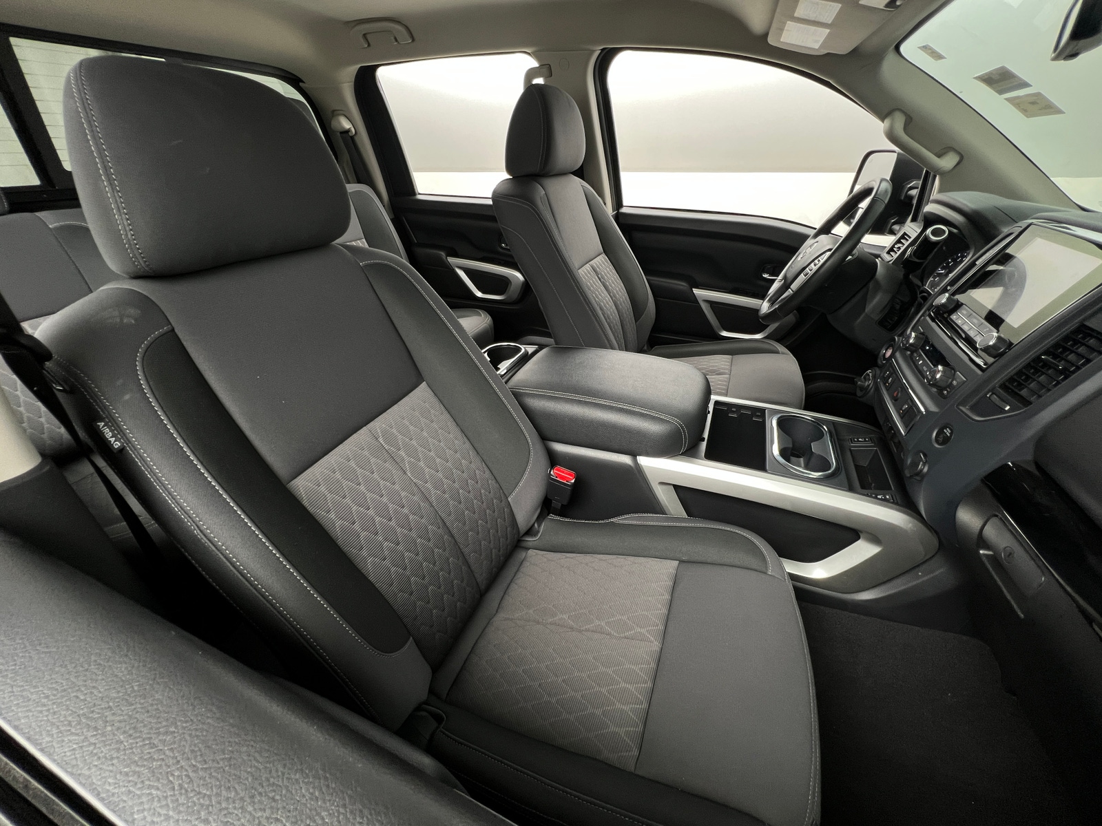 Thumbnail: 2024 Nissan Titan - 2