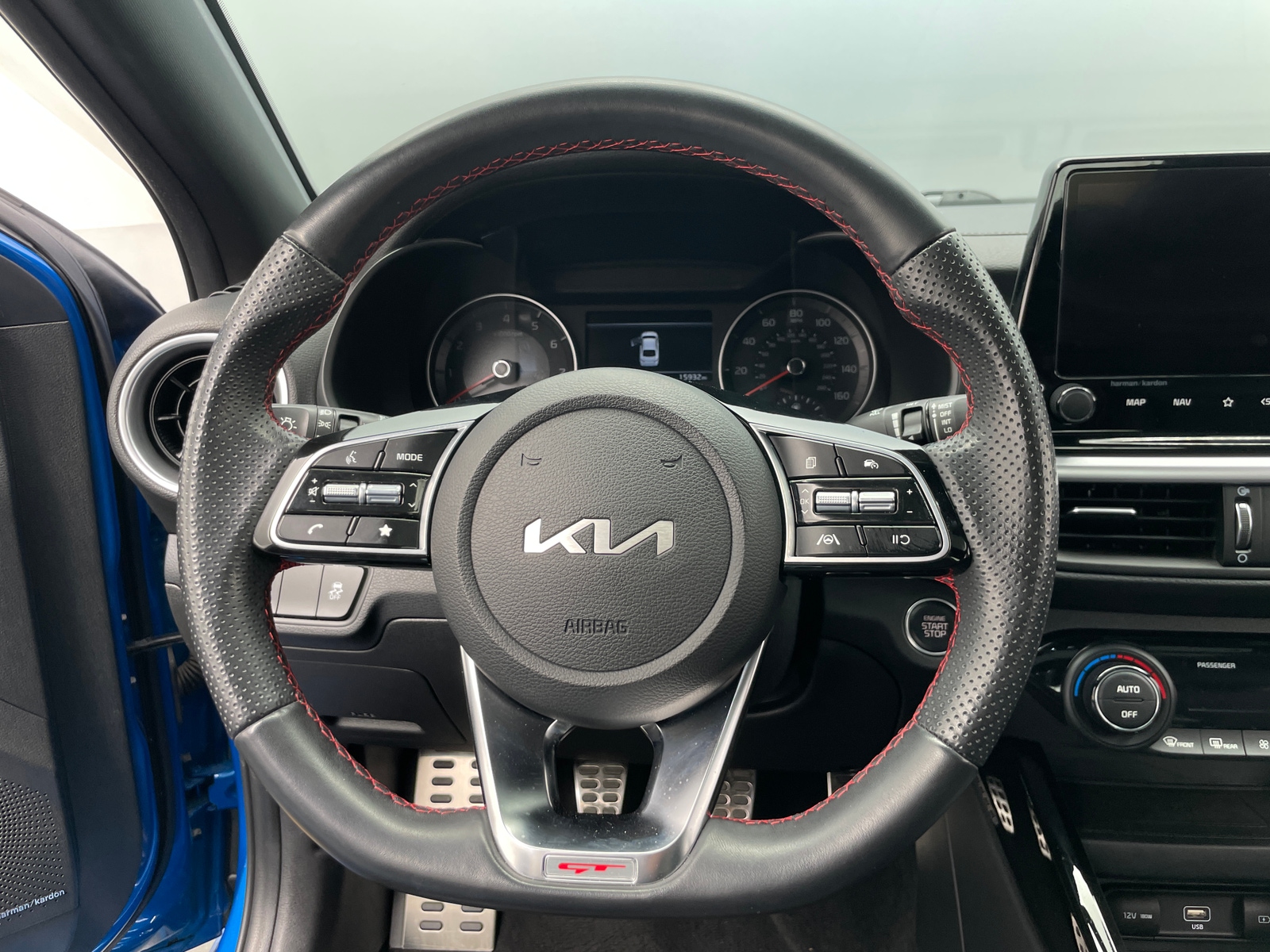 Thumbnail: 2023 Kia Forte - 4