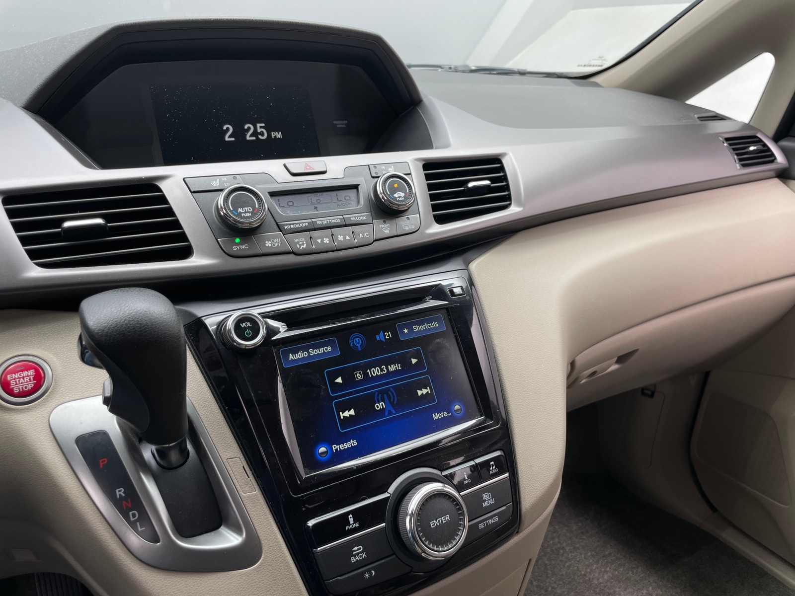 Thumbnail: 2015 Honda Odyssey - 3