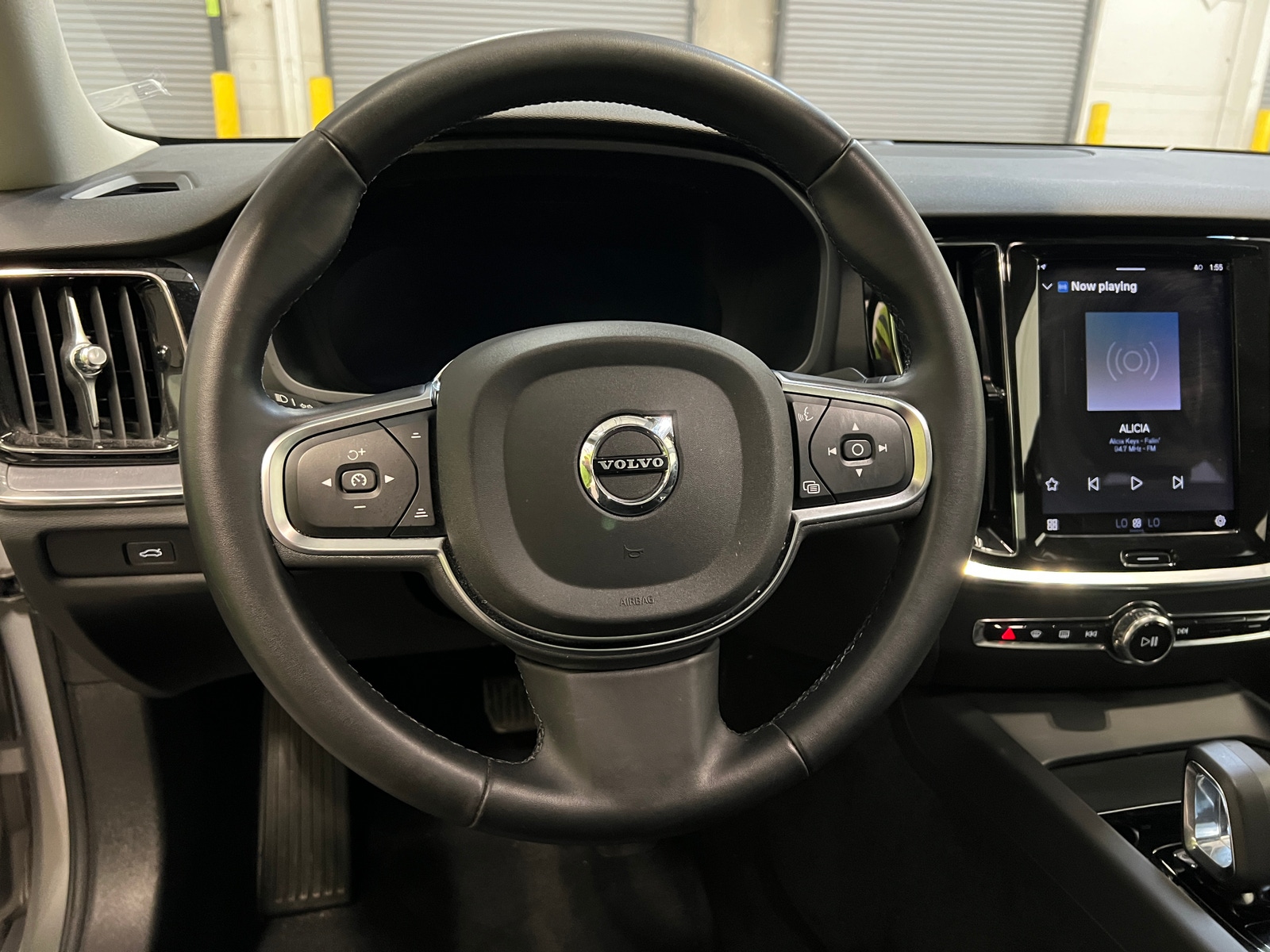 Thumbnail: 2024 Volvo S60 - 5