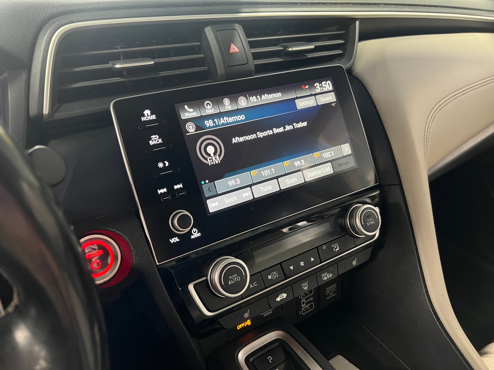 Thumbnail: 2019 Honda Insight - 3