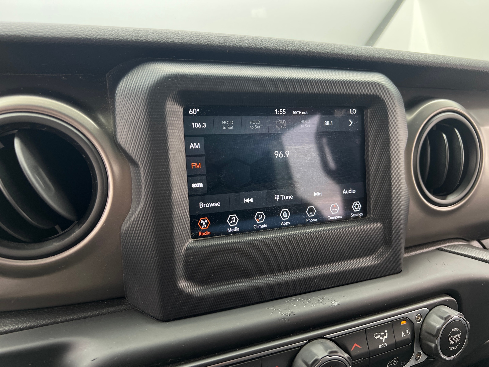 Thumbnail: 2019 Jeep Wrangler - 4