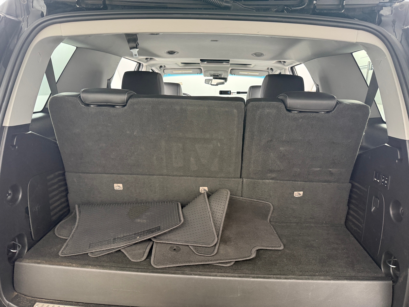 Thumbnail: 2019 Chevrolet Tahoe - 6