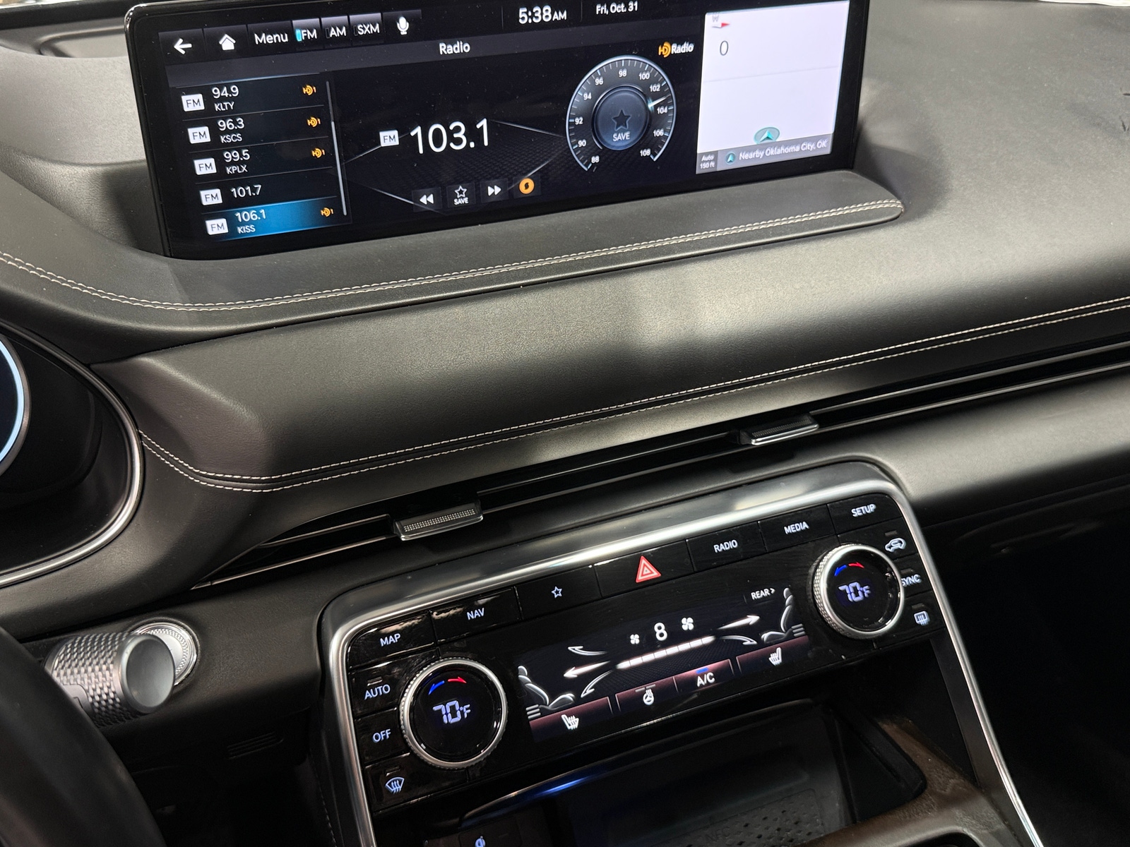 Thumbnail: 2023 Genesis GV80 - 3