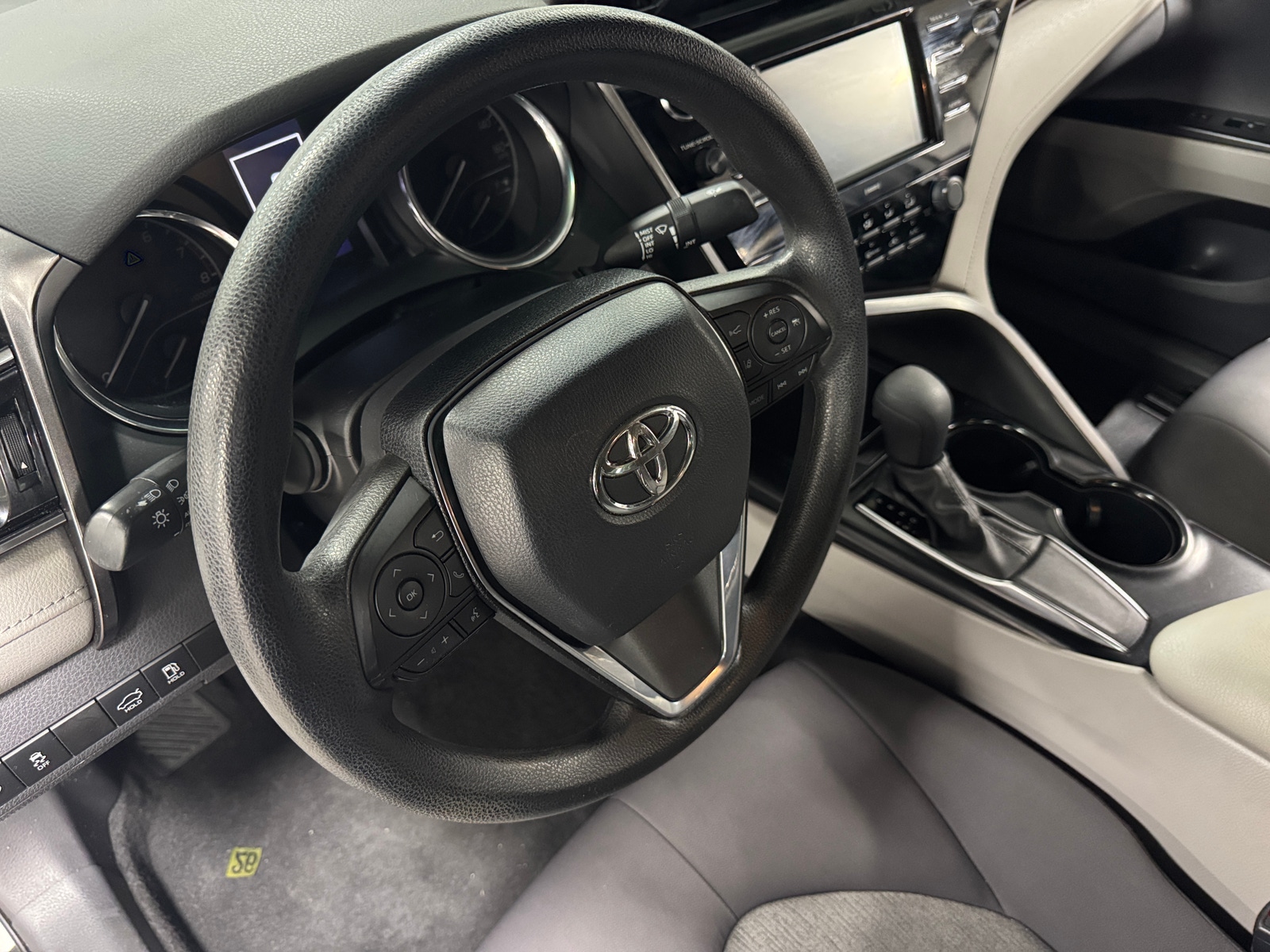 Thumbnail: 2020 Toyota Camry - 5