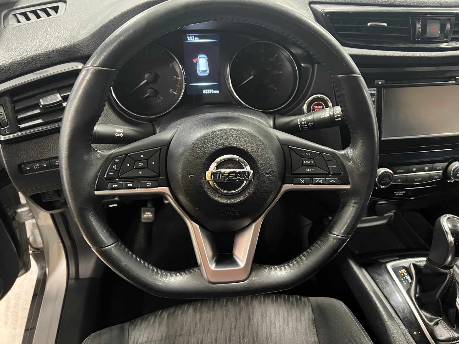 Thumbnail: 2017 Nissan Rogue - 5