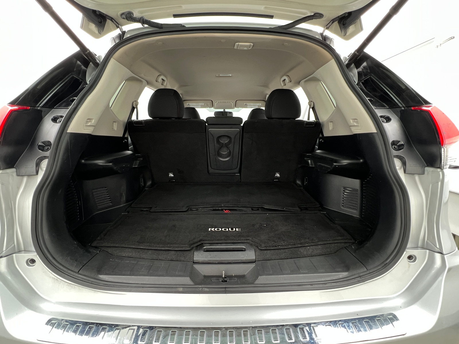 Thumbnail: 2017 Nissan Rogue - 7