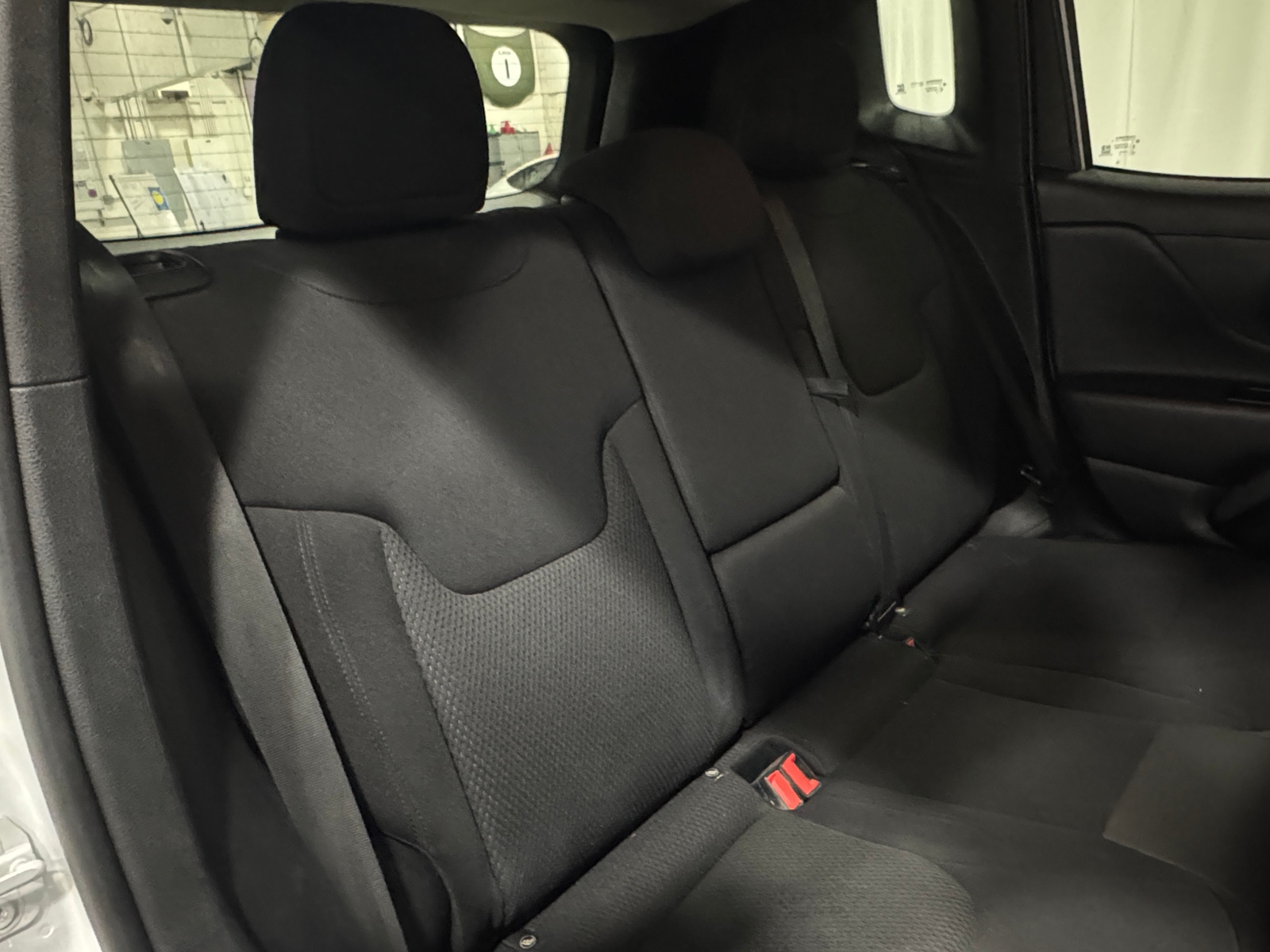 Thumbnail: 2019 Jeep Renegade - 6