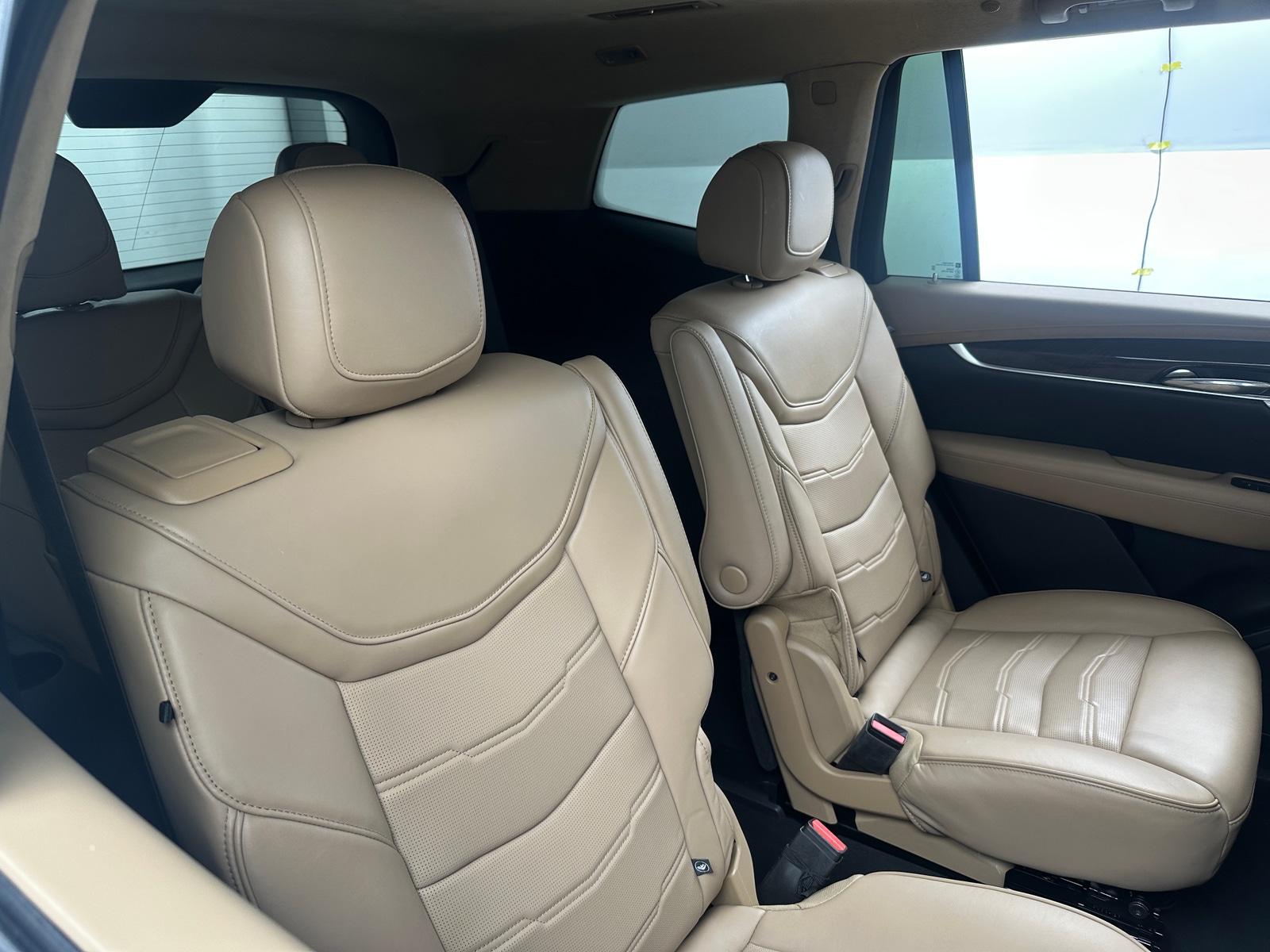 Thumbnail: 2023 Cadillac XT6 - 5