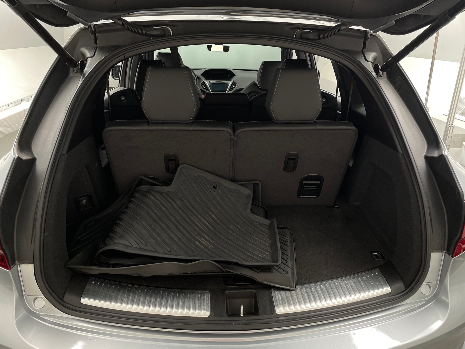 Thumbnail: 2020 Acura MDX - 6