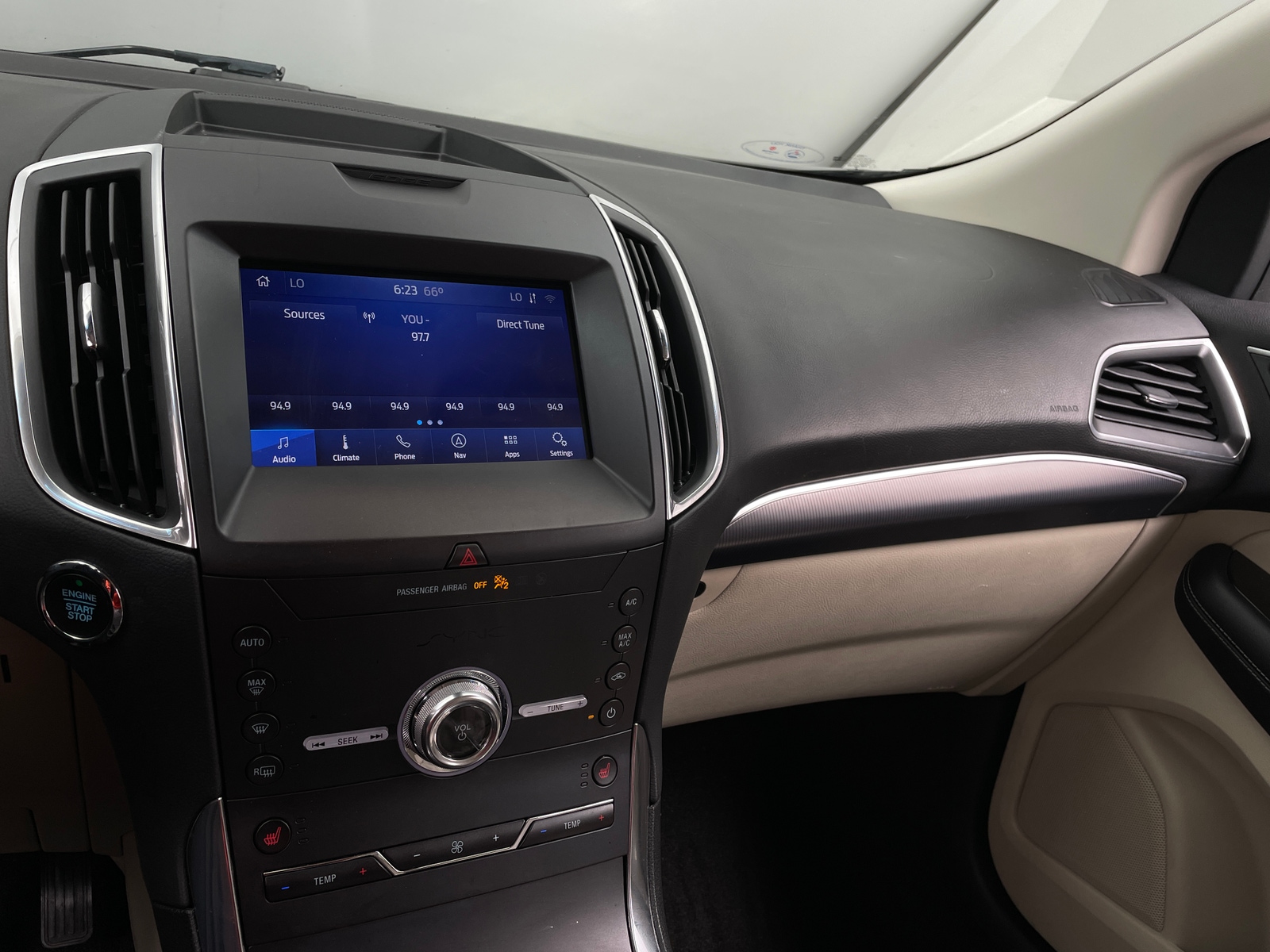 Thumbnail: 2020 Ford Edge - 3