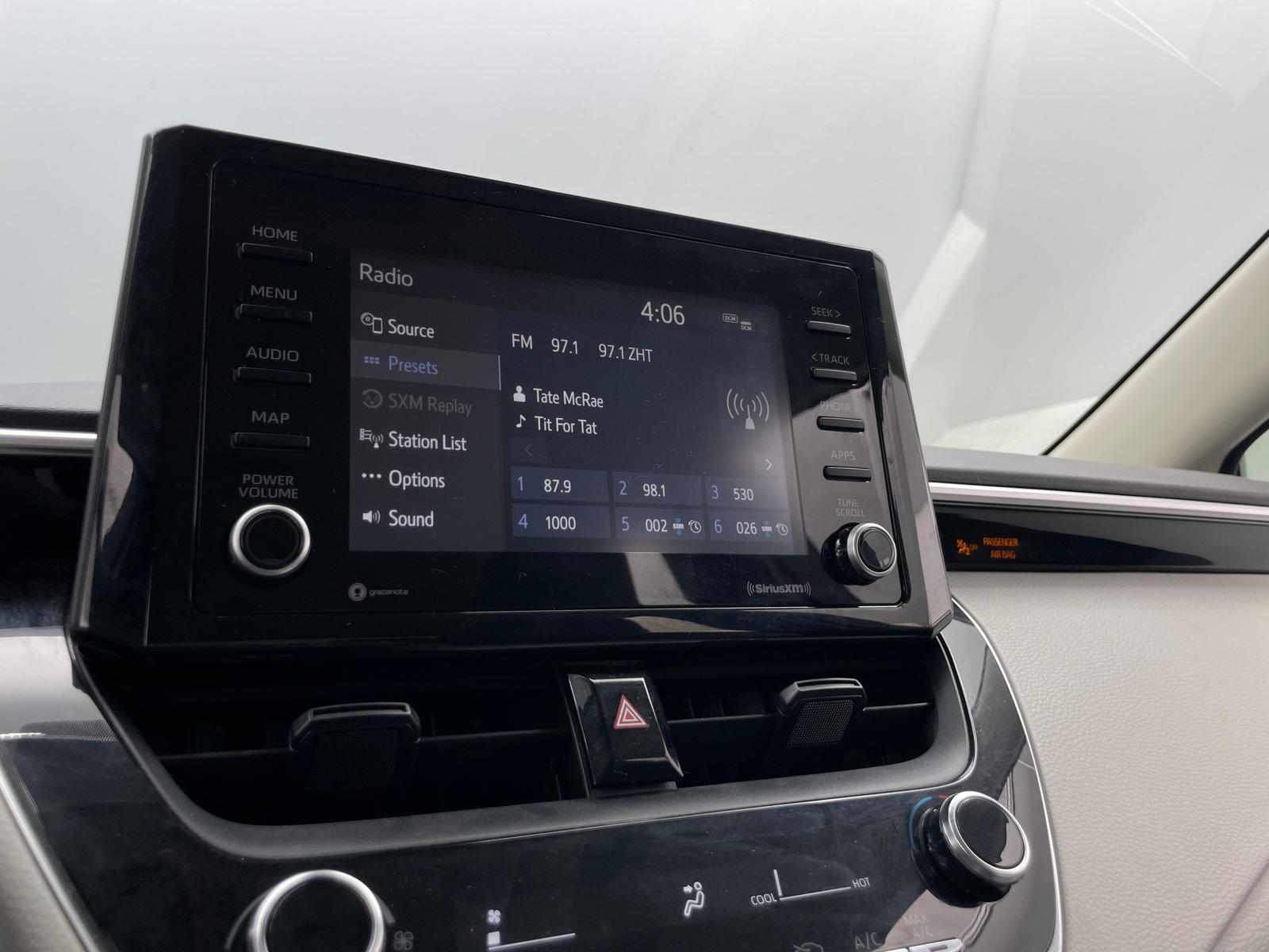 Thumbnail: 2022 Toyota Corolla - 4