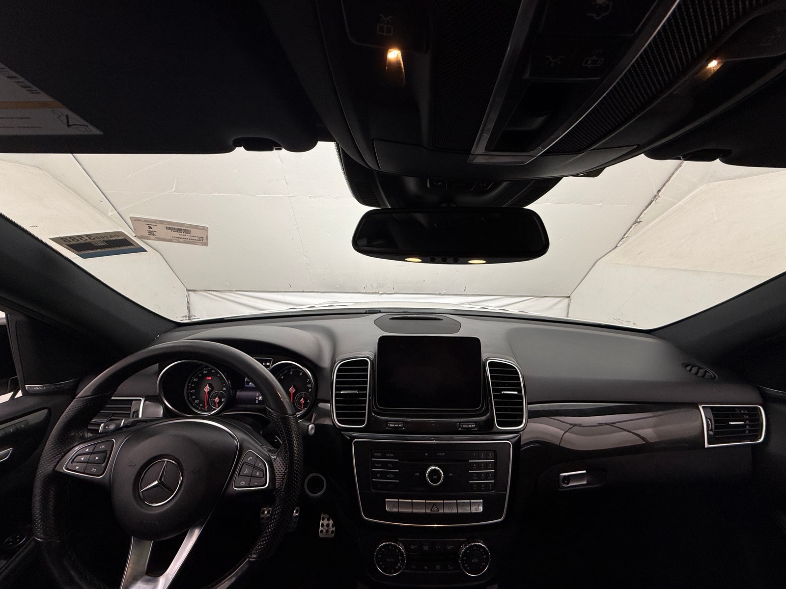 Thumbnail: 2019 Mercedes-Benz GLE - 2