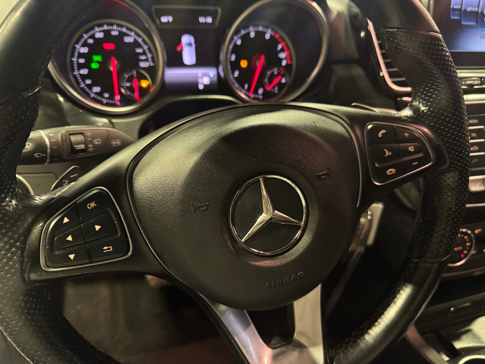 Thumbnail: 2019 Mercedes-Benz GLE - 4