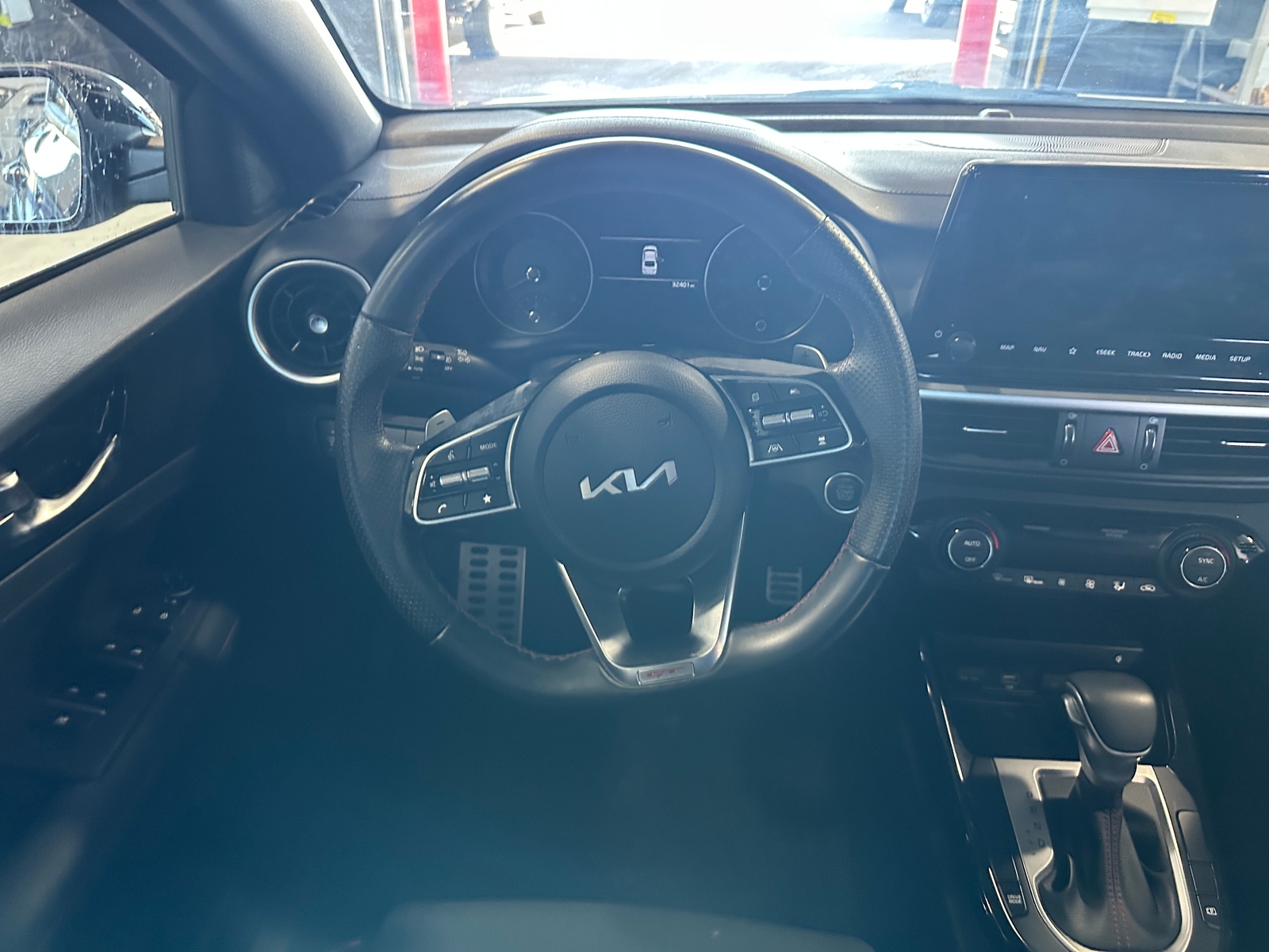 Thumbnail: 2023 Kia Forte - 5