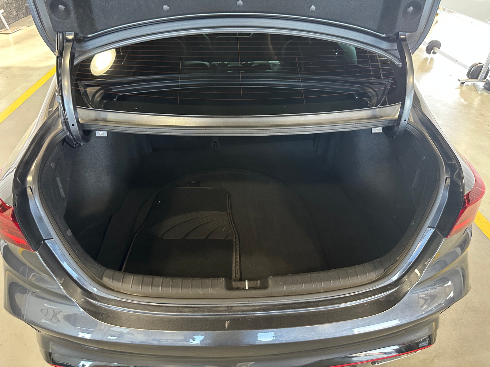 Thumbnail: 2023 Kia Forte - 7