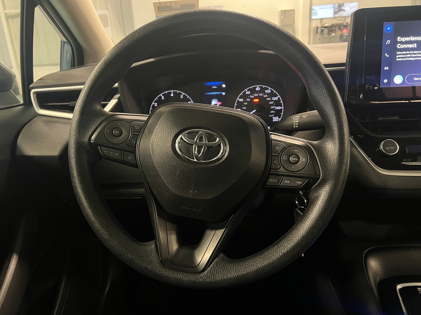 Thumbnail: 2025 Toyota Corolla - 5