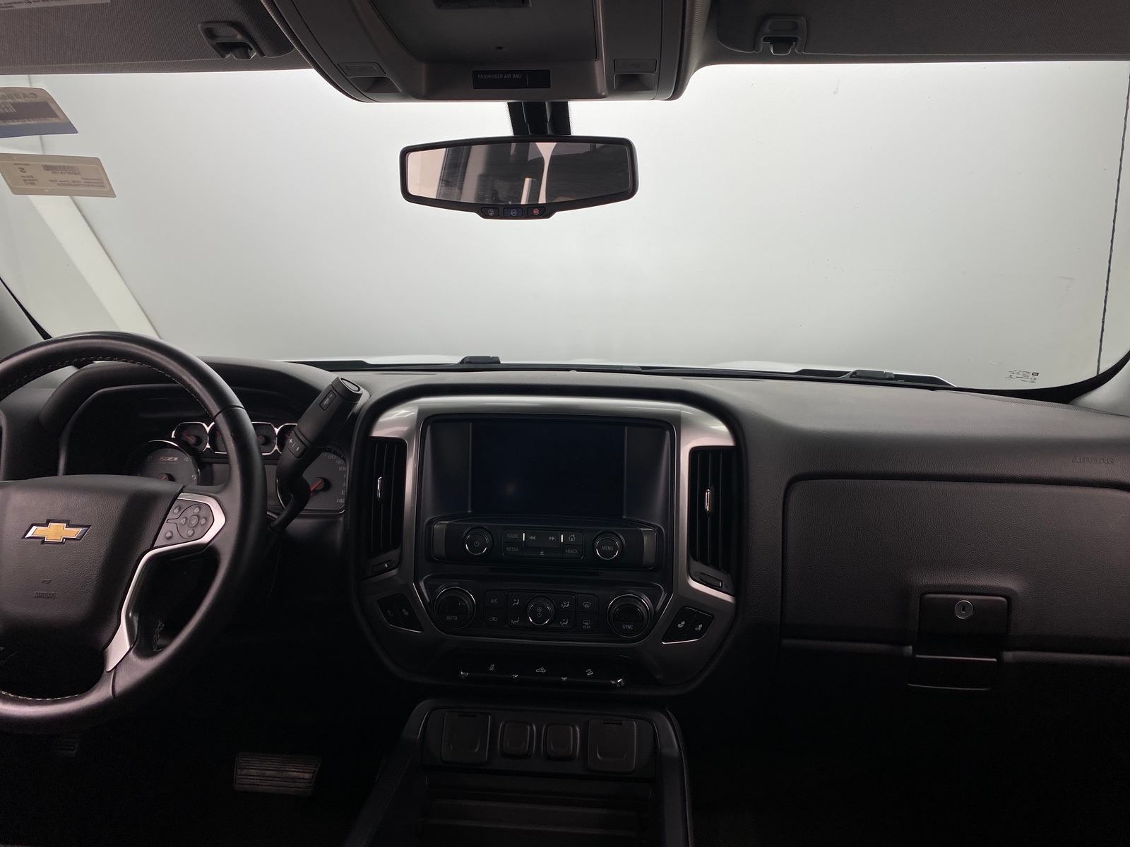 Thumbnail: 2017 Chevrolet Silverado 1500 - 3